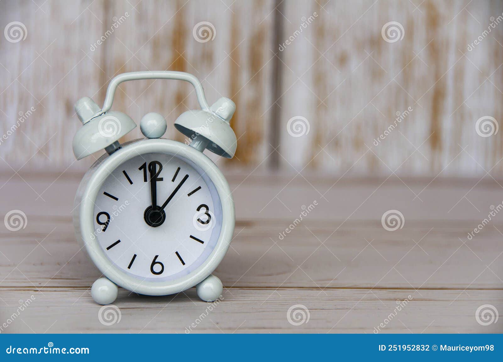 2+ Thousand Clock 12 Pm Royalty-Free Images, Stock Photos & Pictures