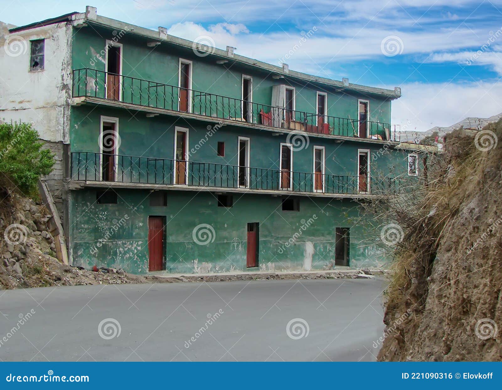 alausi, town in the chimborazo province of ecuador, colorful old buildings close to devils nose, nariz del diablo