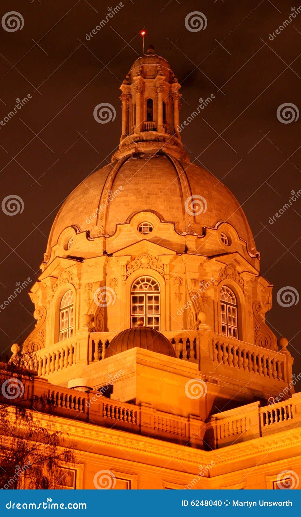 alberta legislature building at night