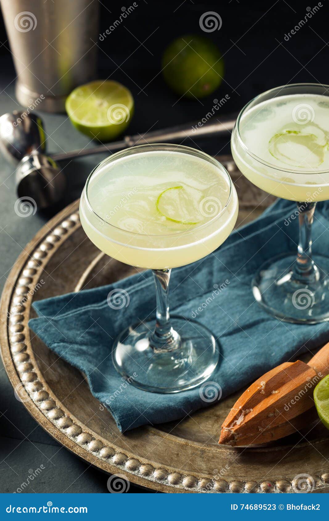 Alcoholic Lime and Gin Gimlet Stock Image Image of liquid, alcohol