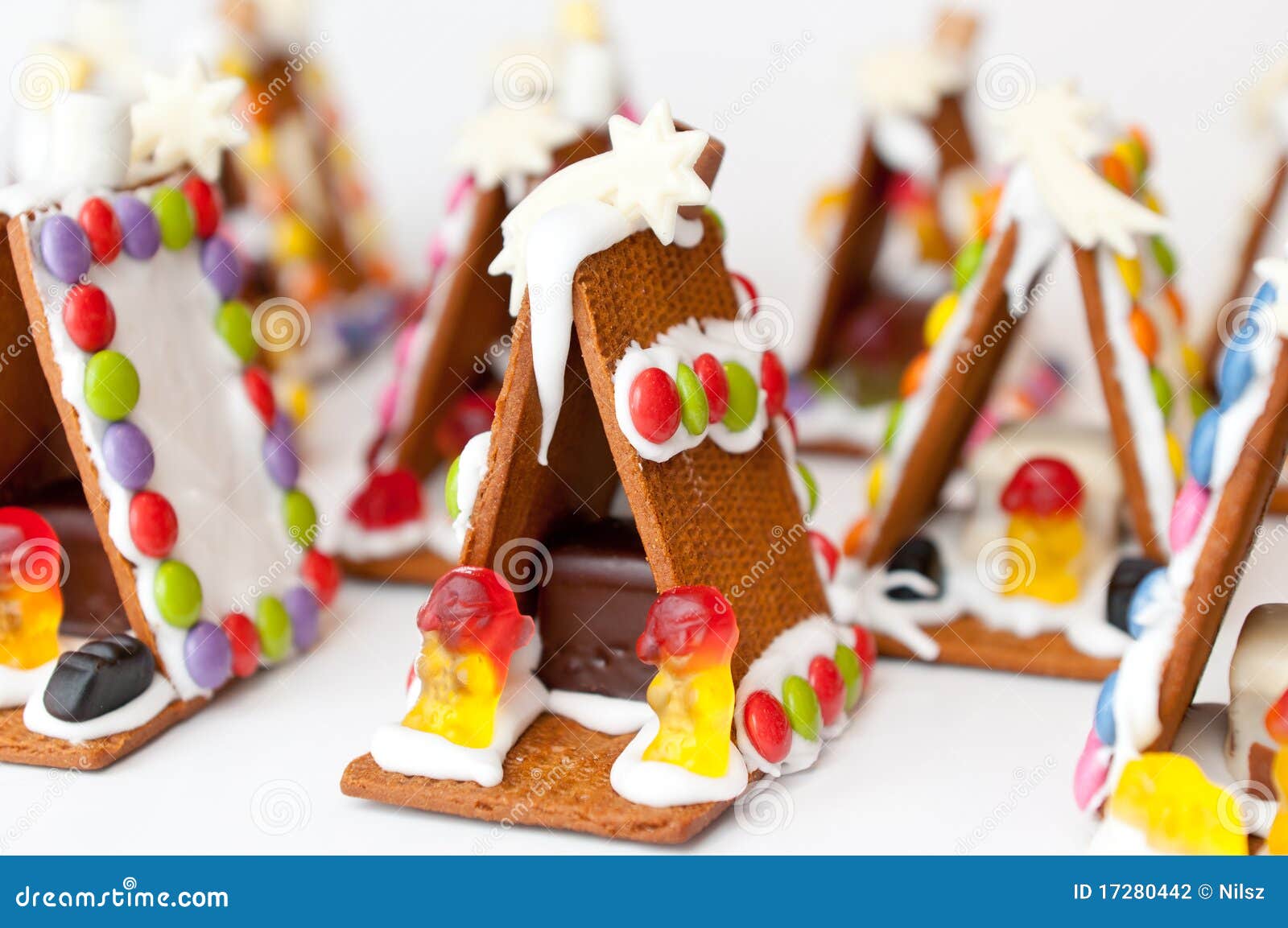 Pueblo De Casas De Jengibre Foto de archivo - Imagen de alimento,  esmaltado: 17280442, image size:1600x1153