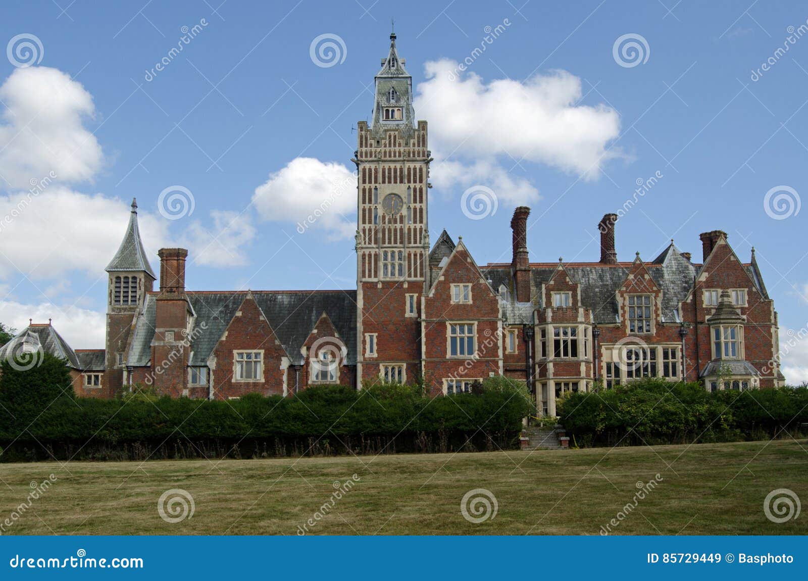 Aldermaston Manor, Facade stock image. Image of brick - 85729449