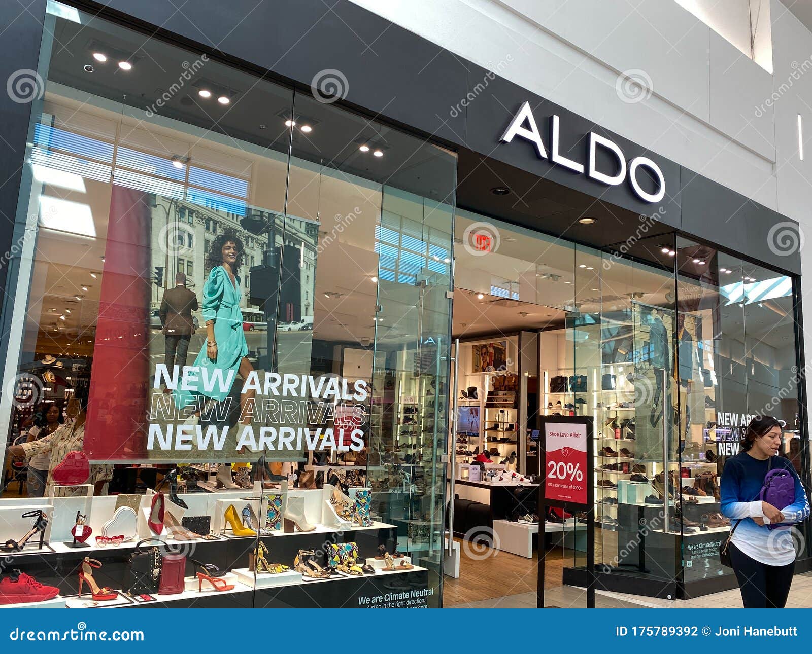Aldo Retail Fashion Shoes Accessories Store in an Indoor Mall in Orlando, FL Editorial Photography Image of modern, object: 175789392