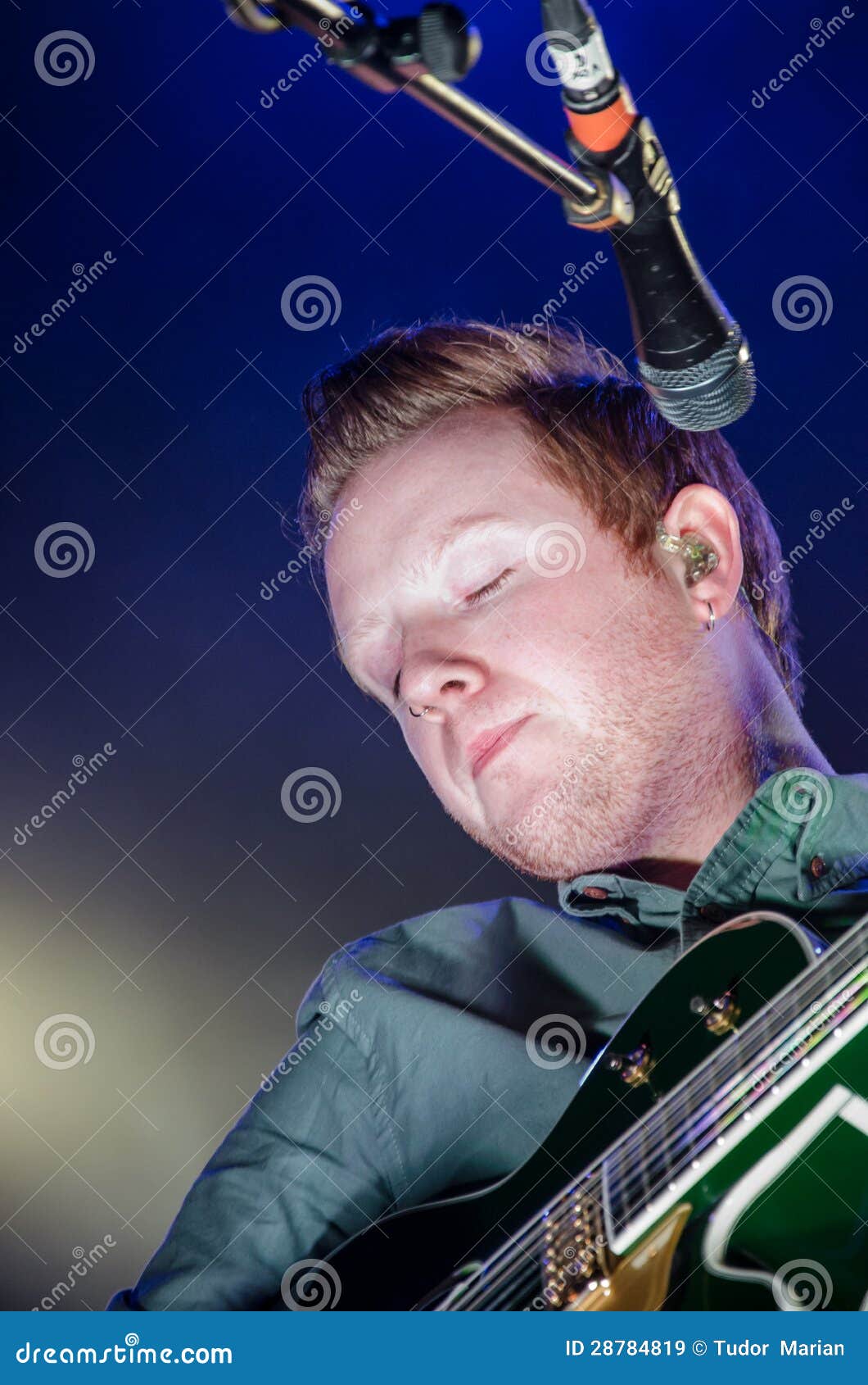 2 door cinema club singer 2 door cinema club singer