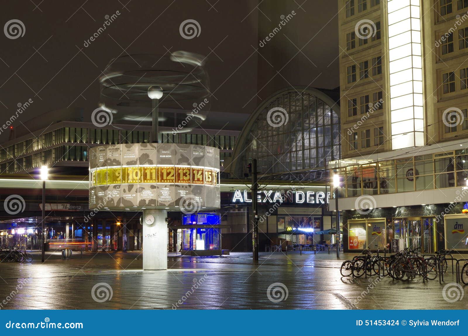 Alexanderplatz And World Time Clock In Berlin At Night Editorial Stock alexanderplatz-and-world-time-clock-in-berlin-at-night-editorial-photo