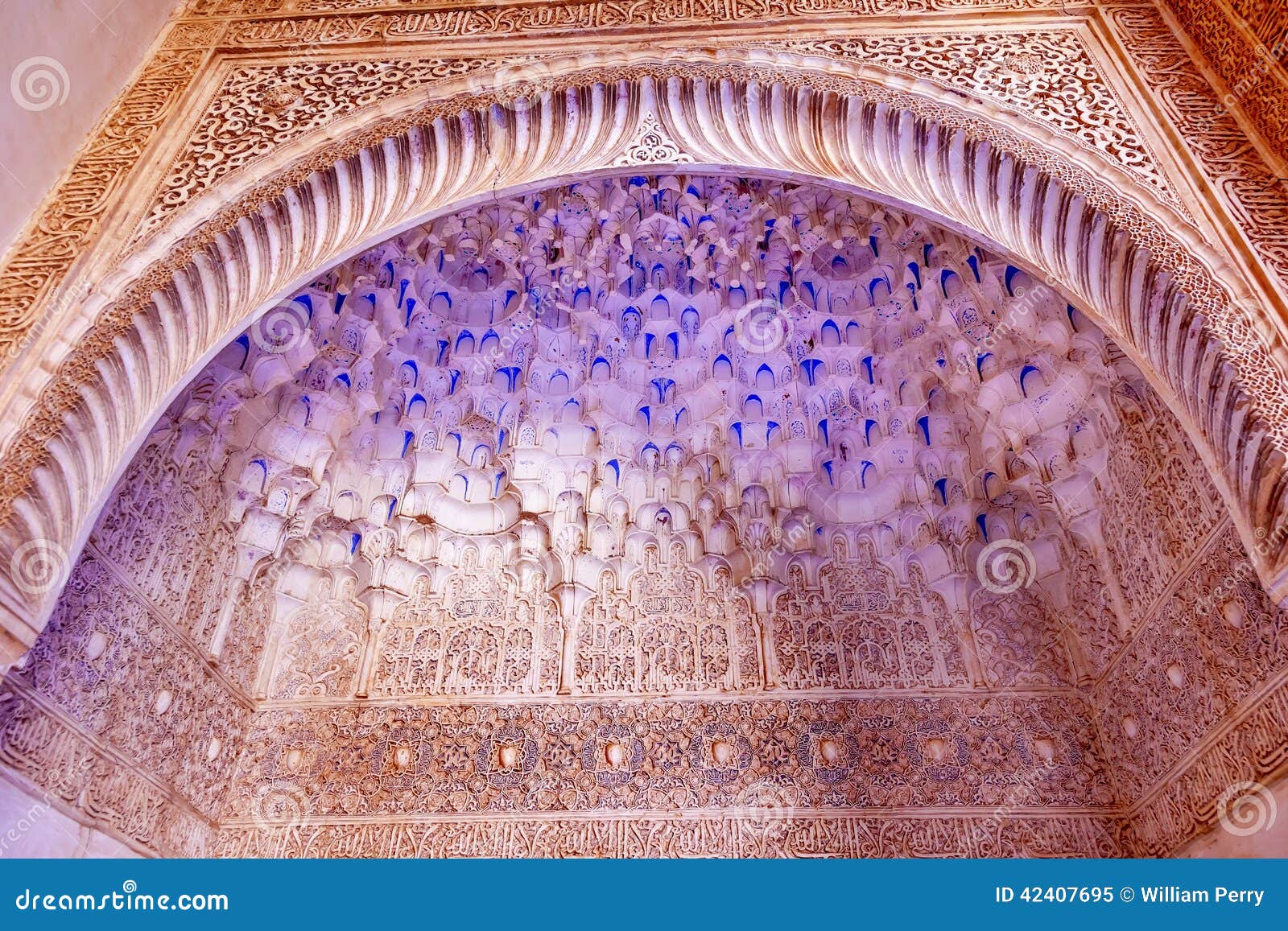 Alhambra Courtyard Arch Blue White Moorish Wall Designs Granada ...