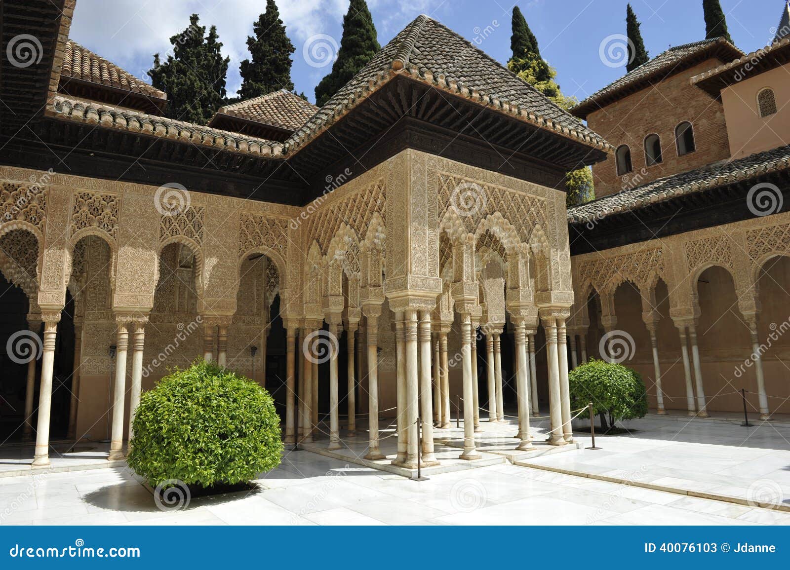 alhambra, palace of lions, granada, spain