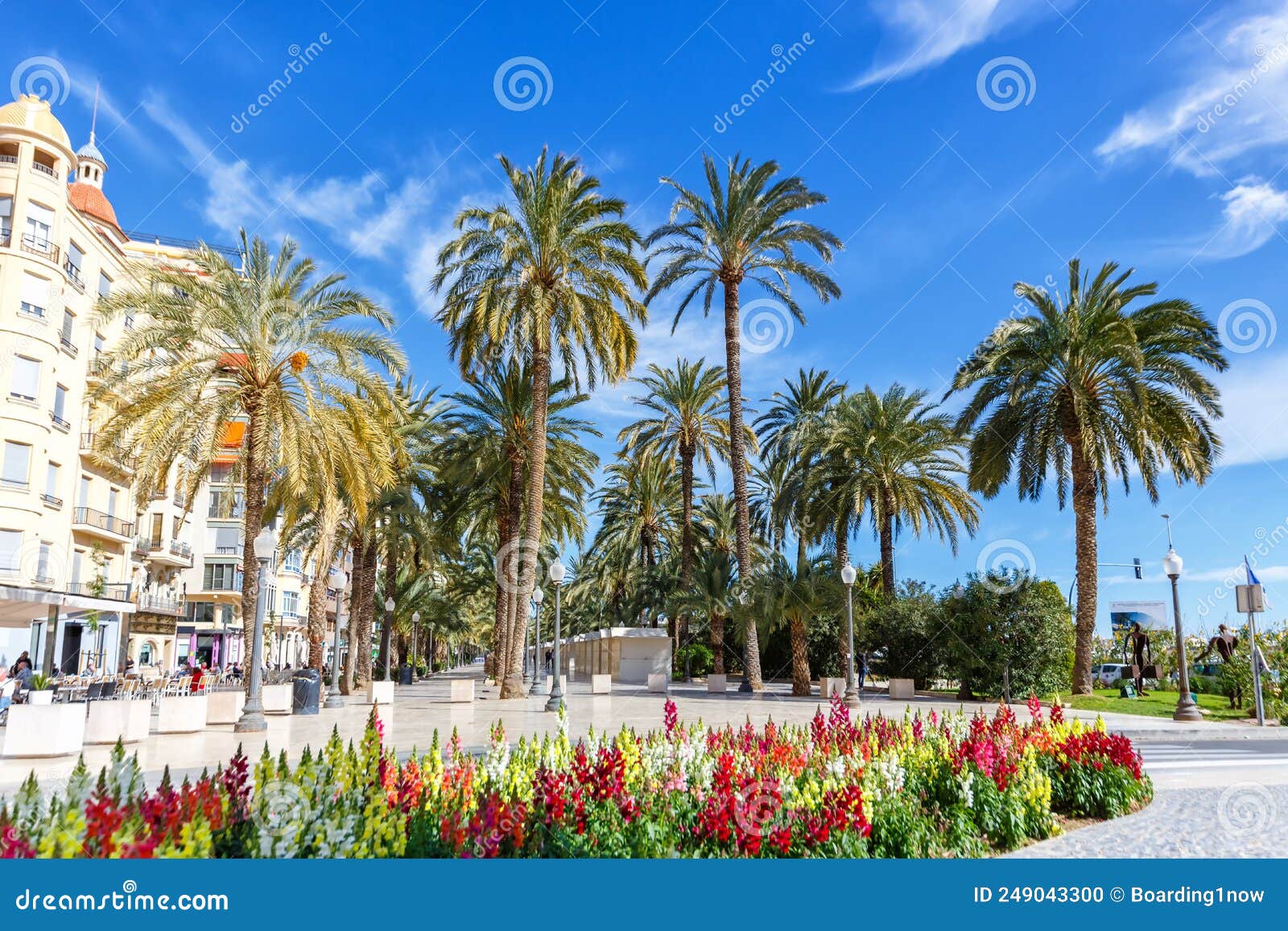 alicante alacant town city boulevard esplanada d`espanya travel traveling holidays vacation in spain