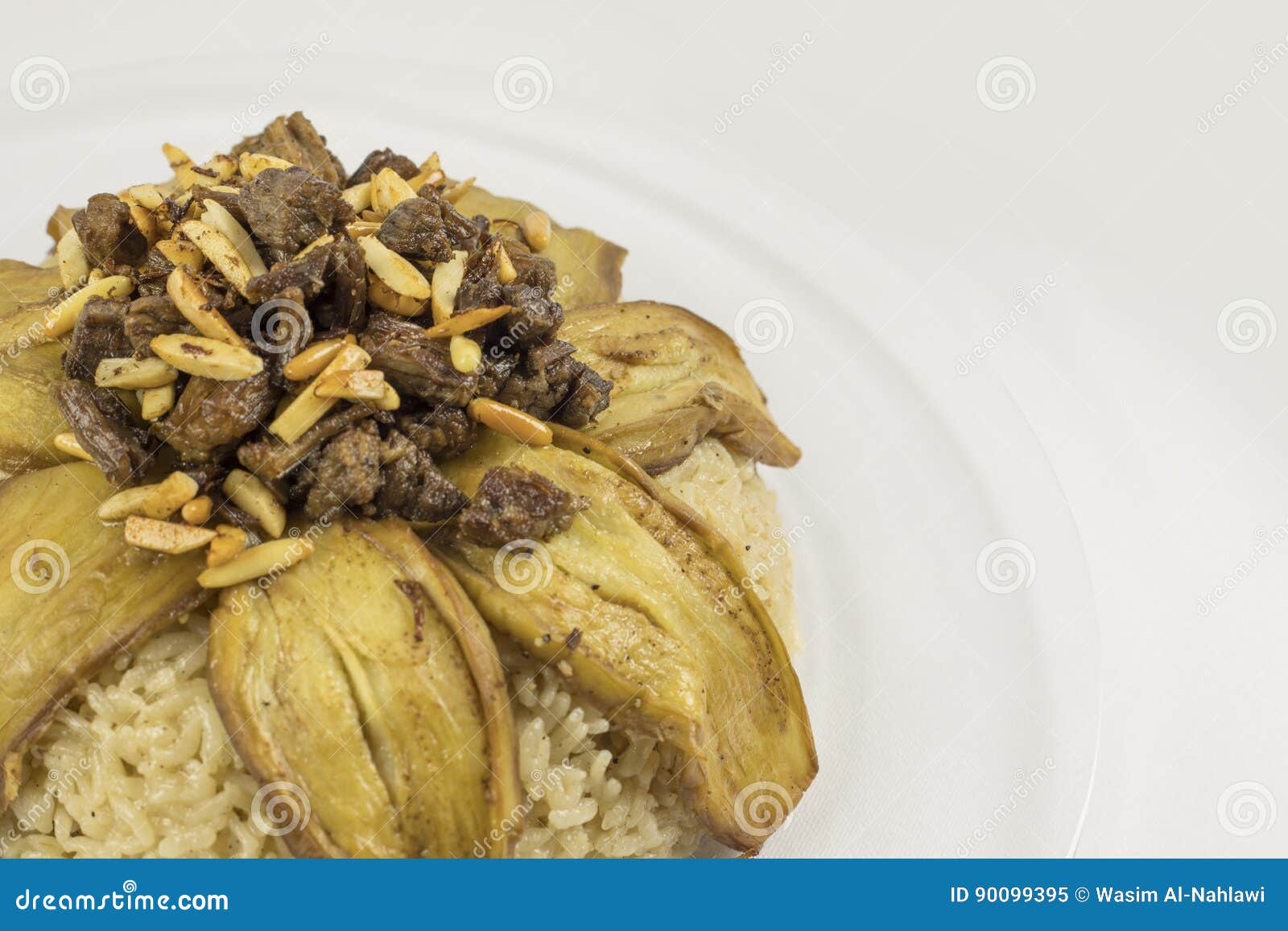 Alimento Arabo Siriano Contenuto Melanzana Riso Carne Nome Del S In Makloba Arabo Immagine Stock Immagine Di Asia Squisito