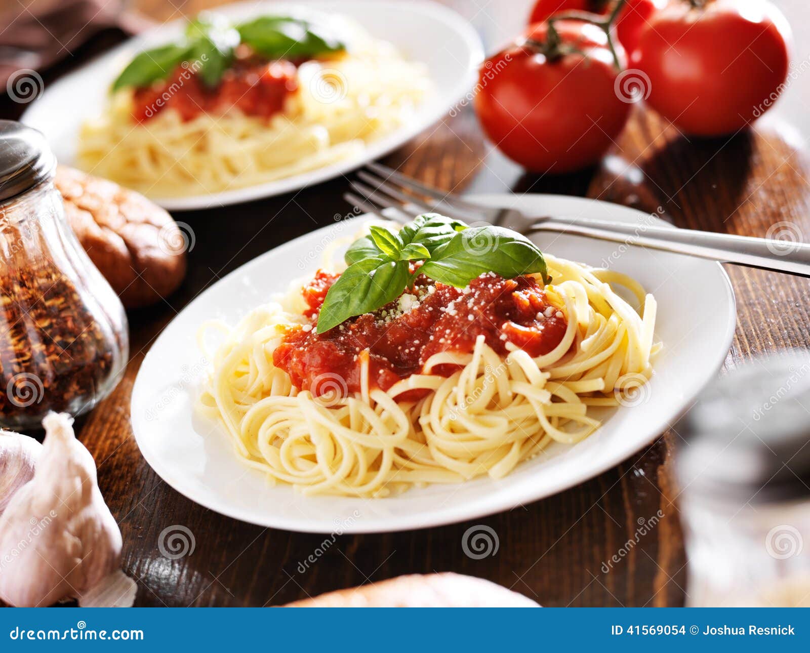 Alimento Italiano Spaghetti Con Salsa Al Pomodoro Fotografia Stock