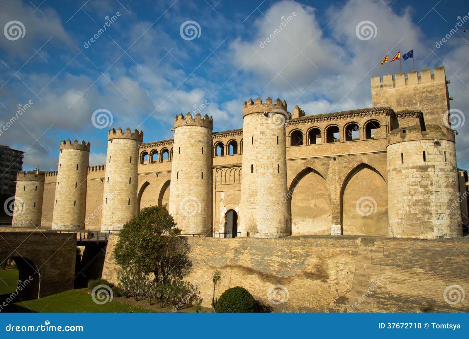 Aljaferia Palace In Zaragoza, Spain Stock Photo - Image ...