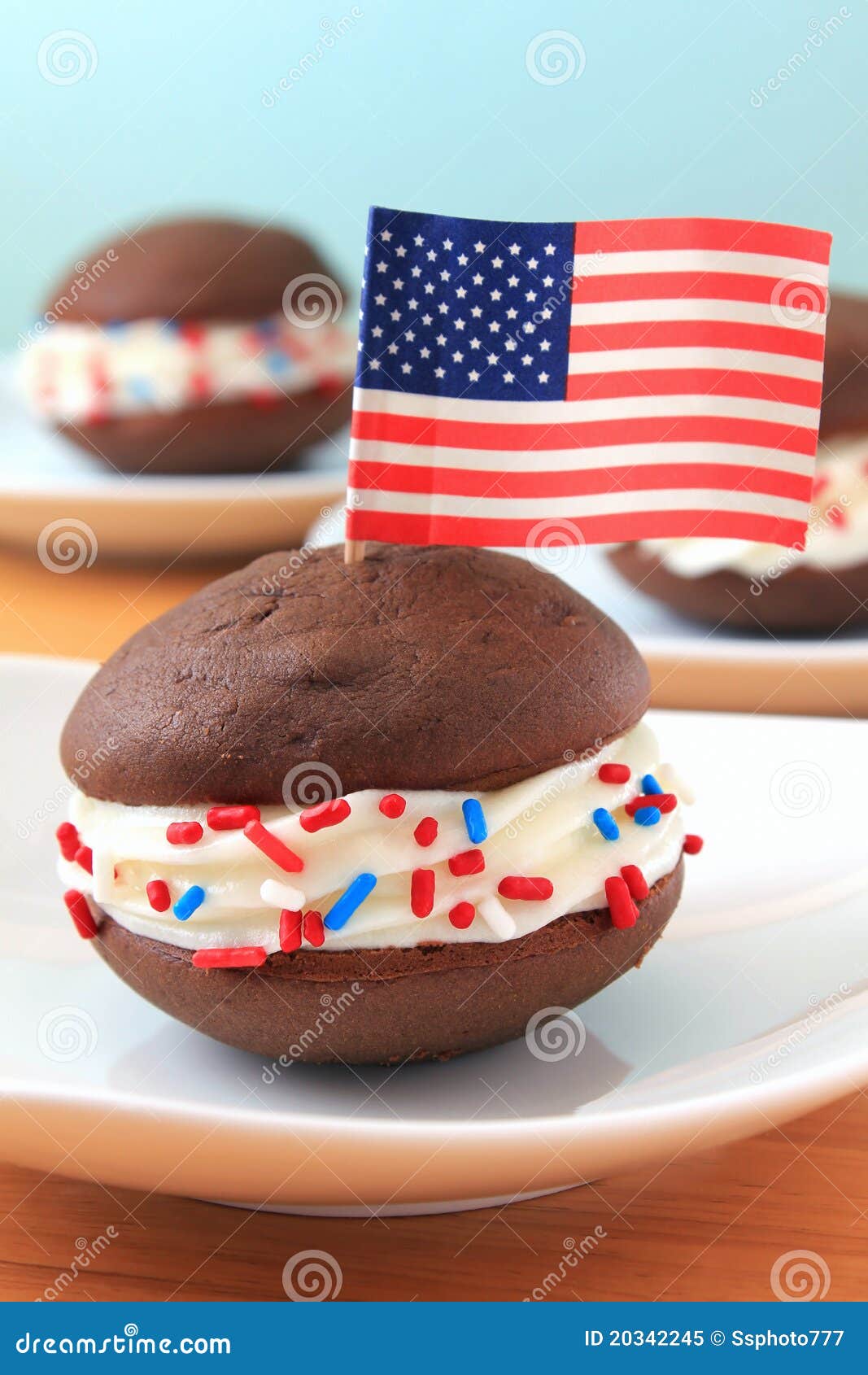 Tim Hortons® U.S. Celebrates 4th of July with Patriotic DIY Donut Kit