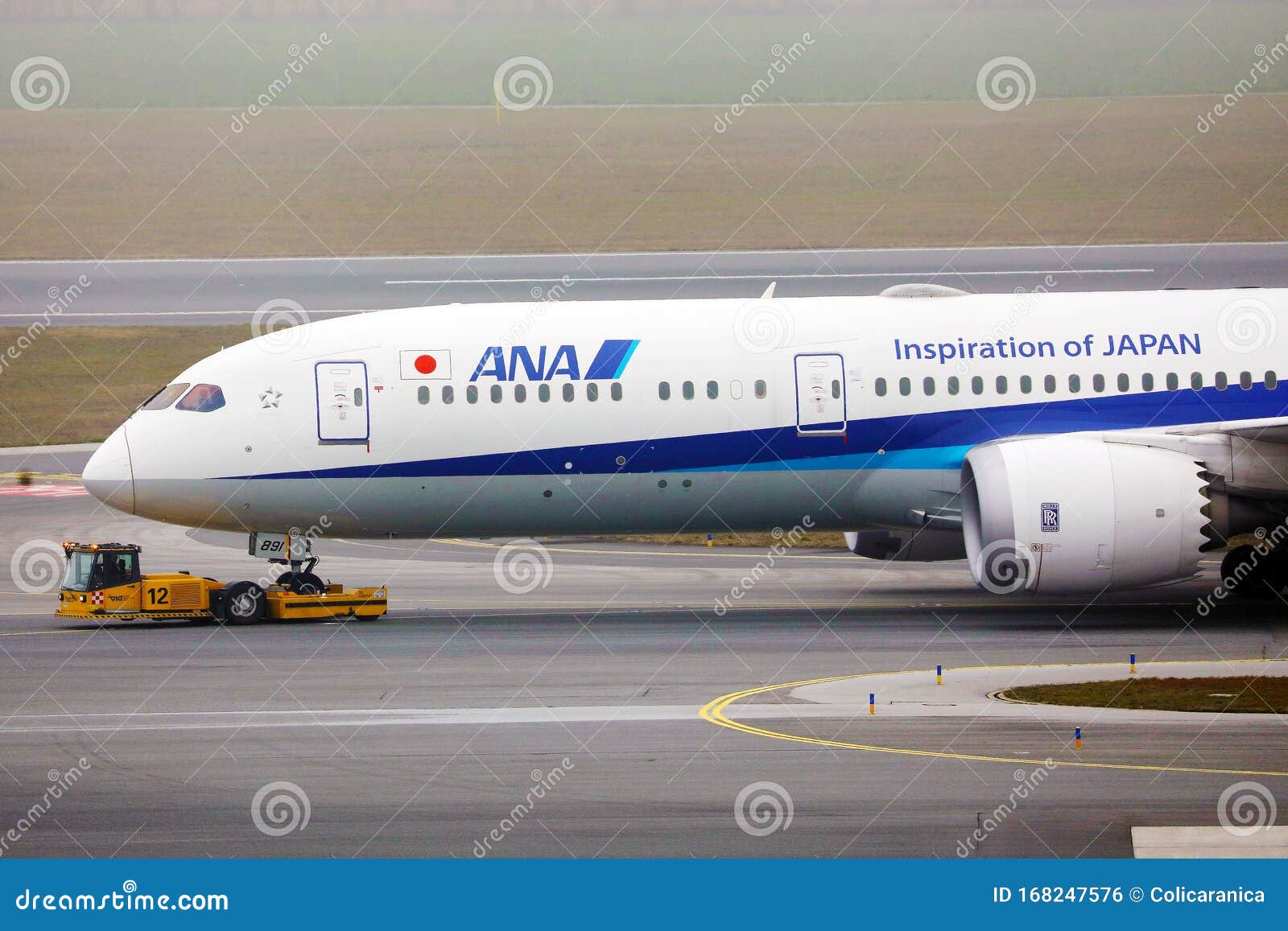 All Nippon Airways Ana Plane Being Towed Editorial Photo Image Of Angeles Landing