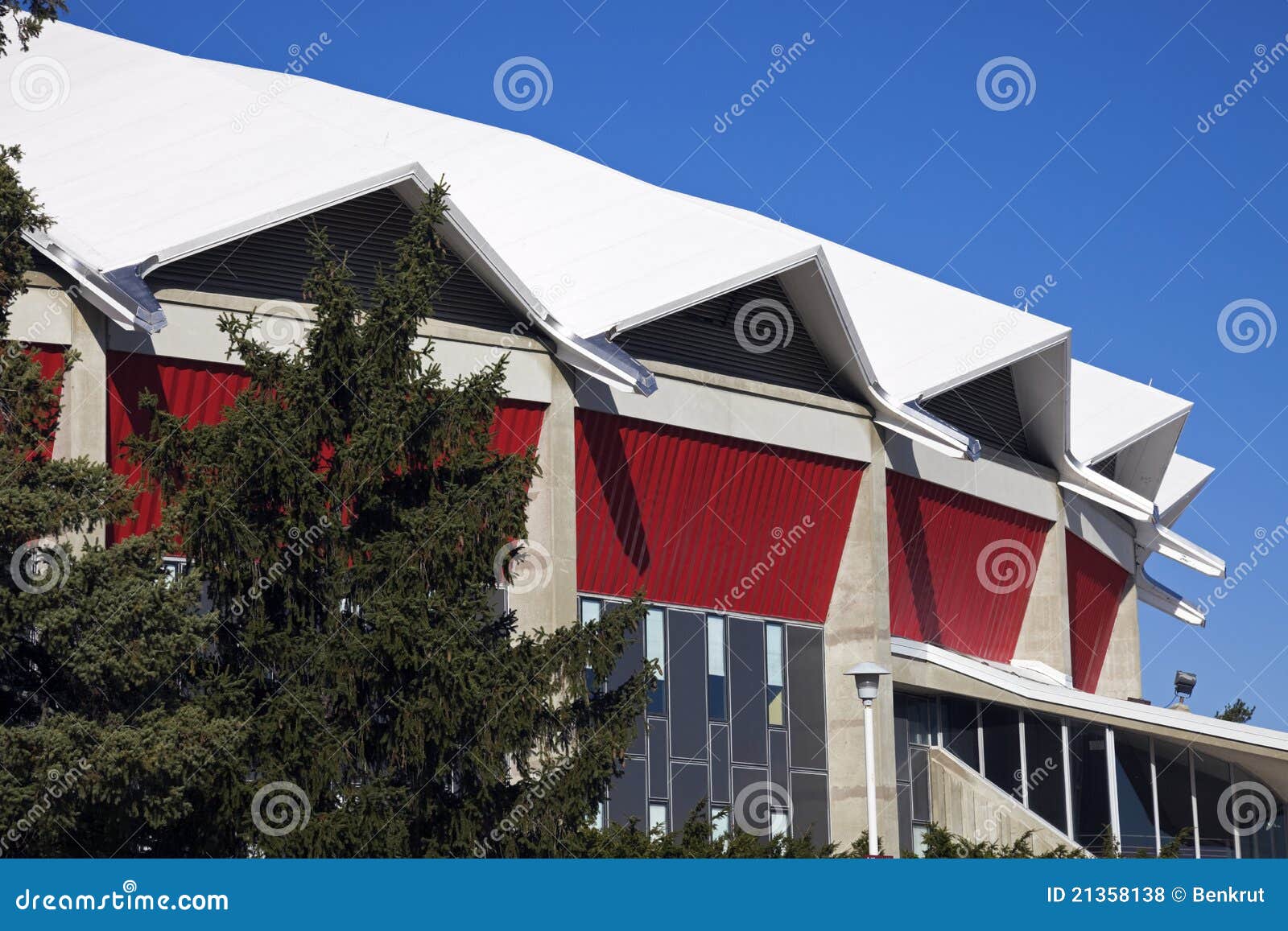 alliant-energy-center-editorial-stock-photo-image-of-roof-21358138