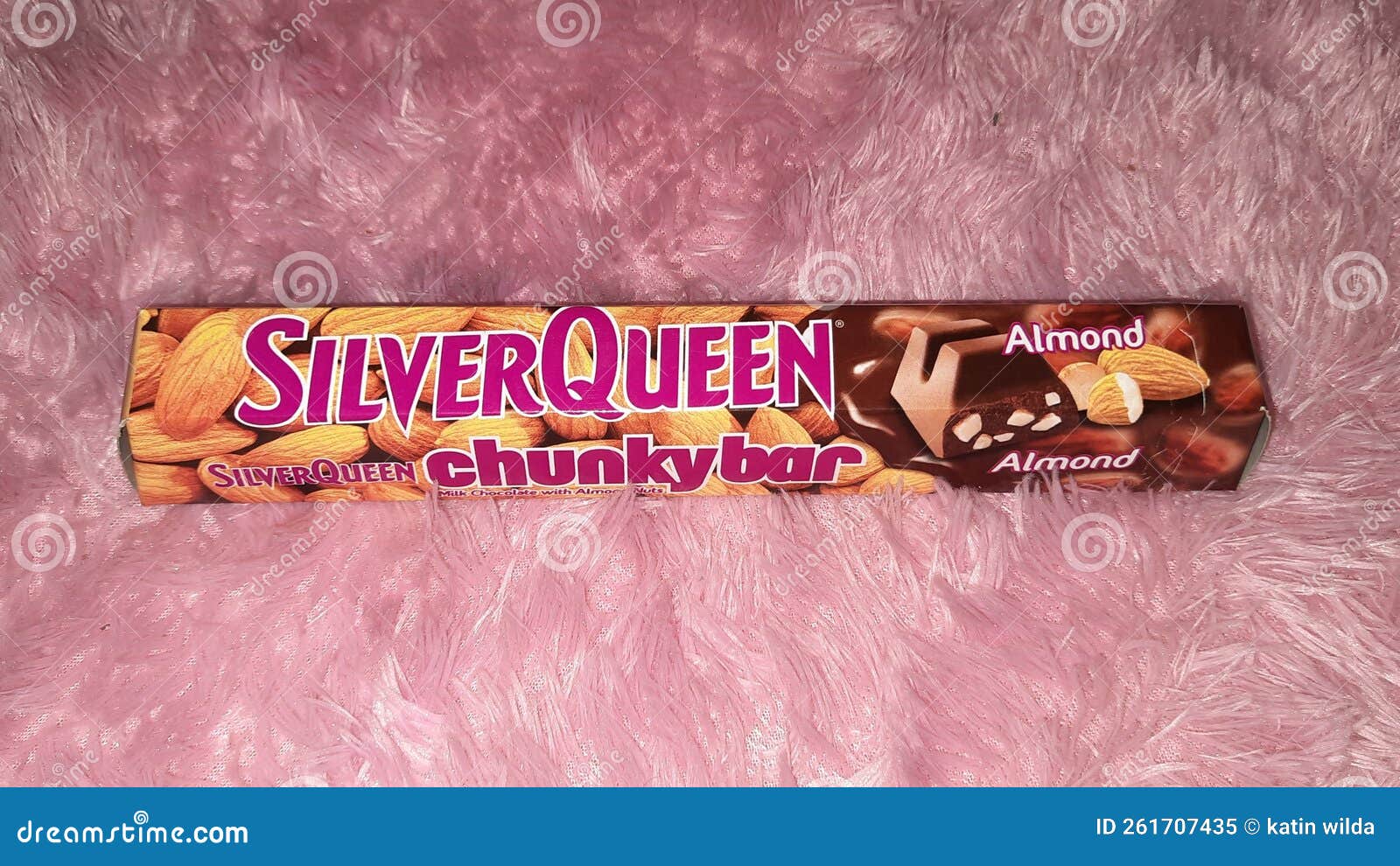Almond Chocolate Chunky Bar Editorial Image Image of textile, violet