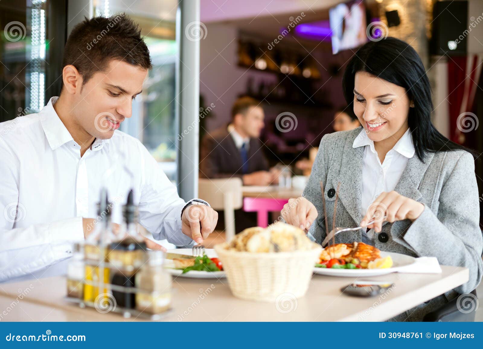 Almuerzo De Negocios Imagen De Archivo Imagen De Empresarios 30948761