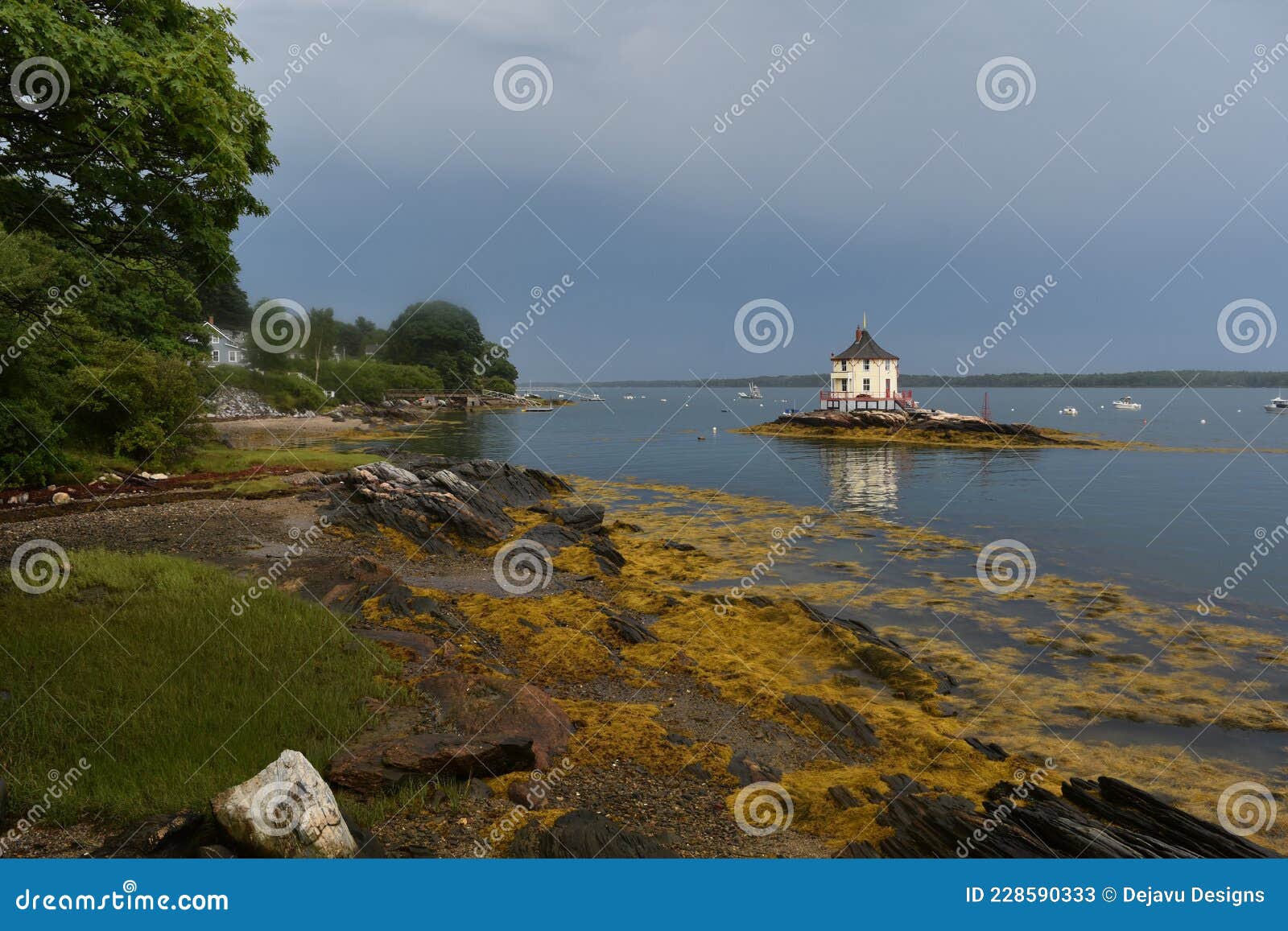 Along the Coast of Bustin`s Island in Maine Stock Image Image of