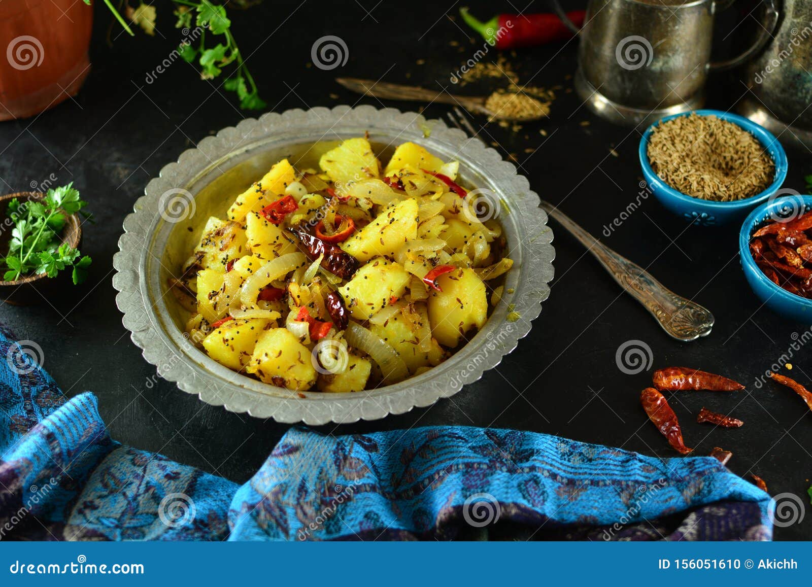 Aloo Masala Oder Potato Masala - Ein Traditionelles Indisches Gericht ...