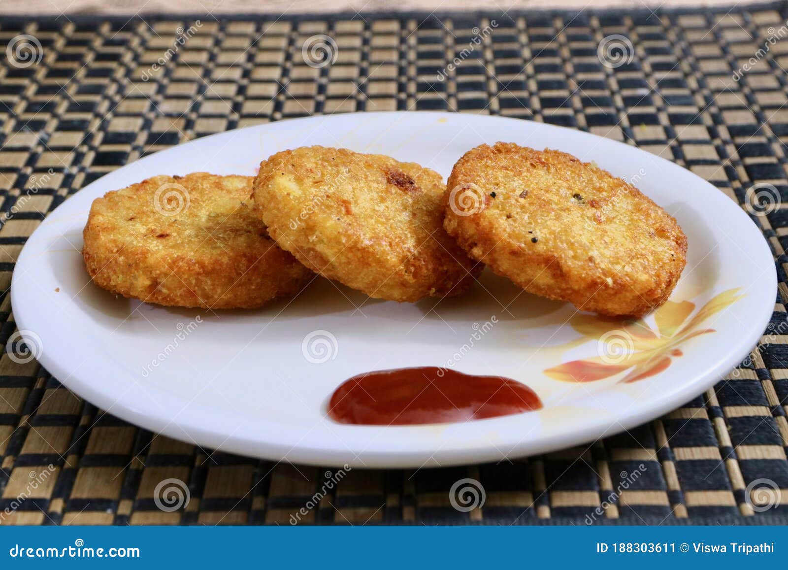 Aloo Tikki Ready To Serve for Evening Snacks Stock Image - Image ...