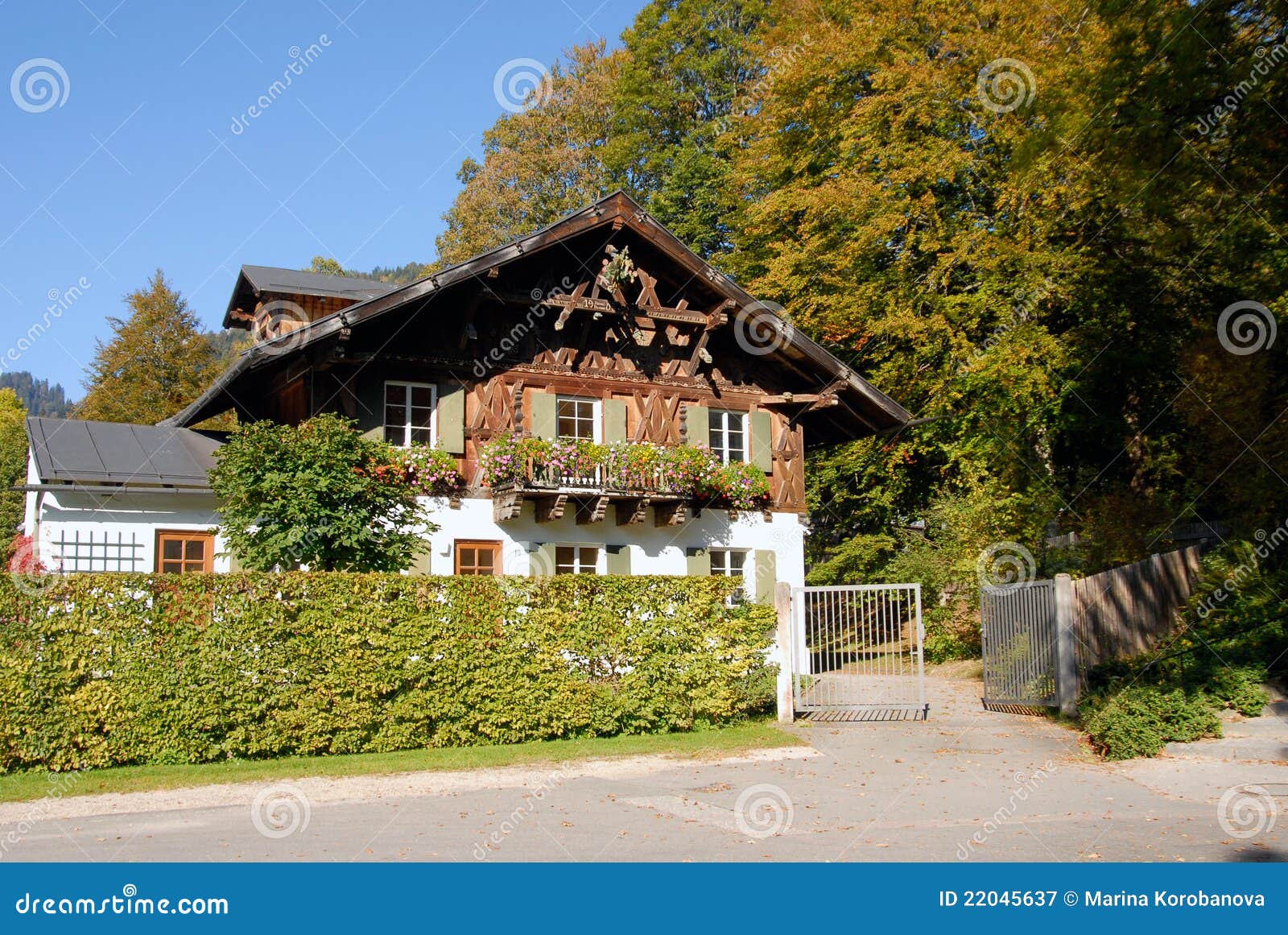 Alpine house stock image. Image of architecture, traditional 22045637