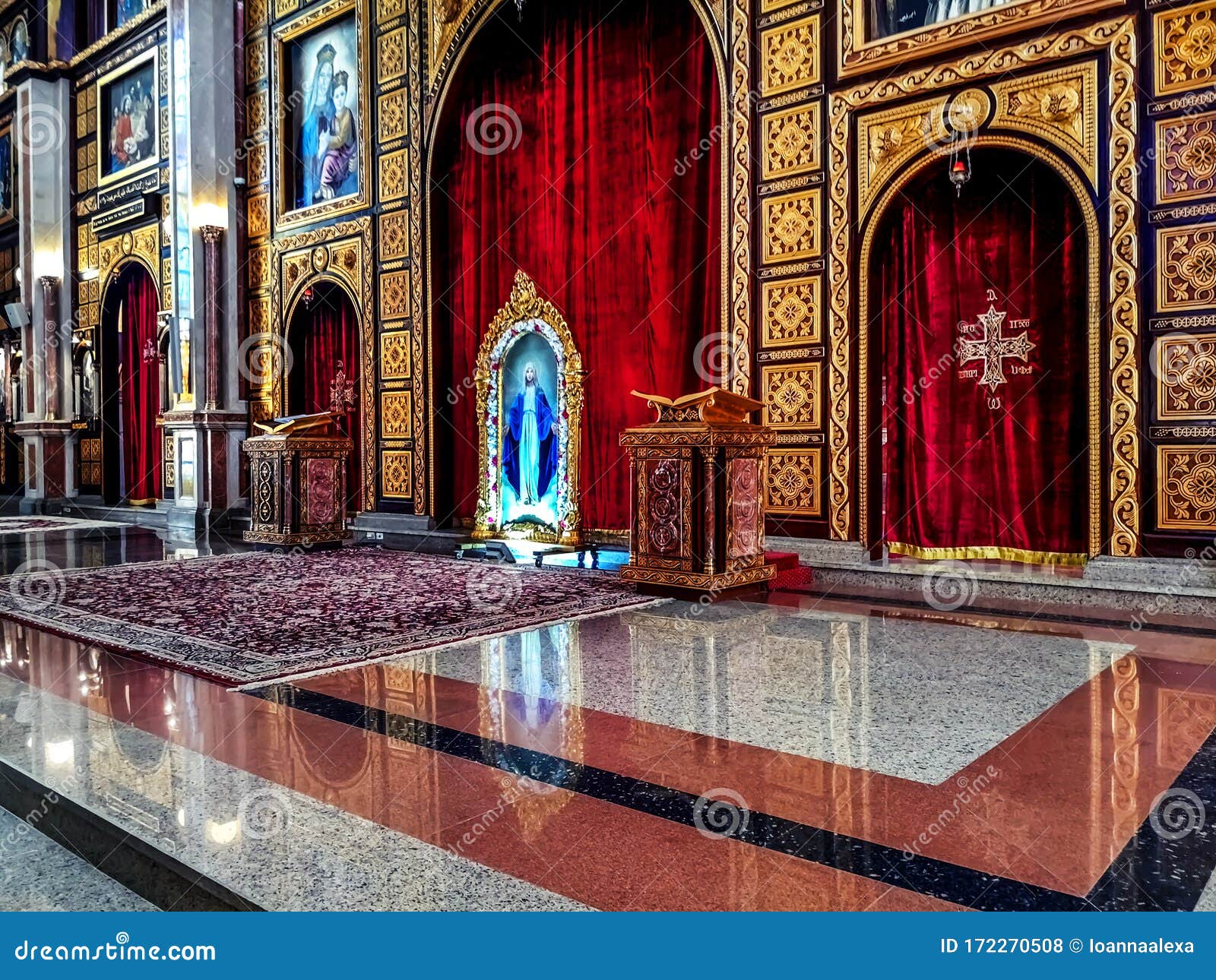 Altar Con íconos En La Iglesia Copta De El Sama Eyeen En Sharm El Sheikh Gran Salón Con Foto de archivo editorial - Imagen de cristo, apertura: 172270508 Altar Con íconos En La Iglesia Copta De El Sama Eyeen En Sharm El Sheikh Gran Salón Con Foto de archivo editorial - Imagen de cristo, apertura: 172270508
