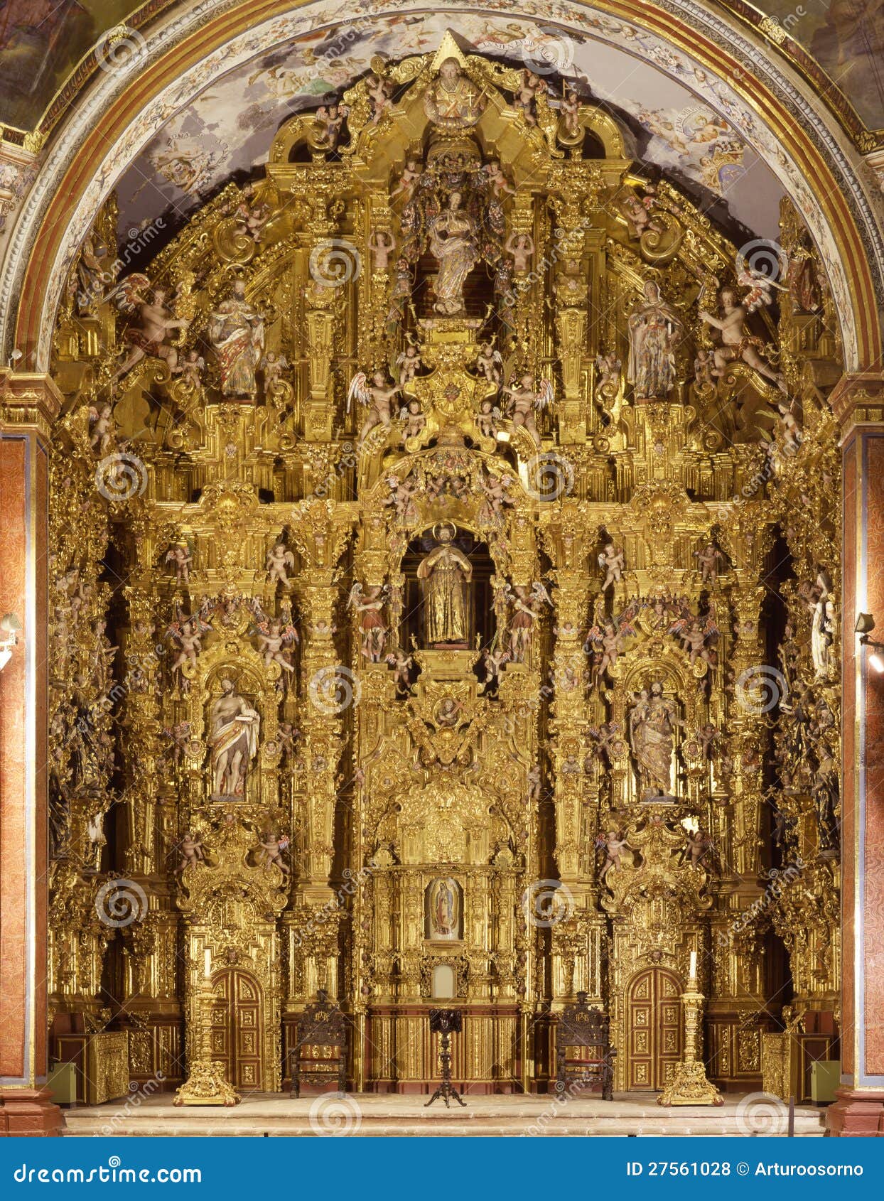Altarpiece de Tepotzotlan foto de archivo. Imagen de religioso - 27561028 Altarpiece de Tepotzotlan foto de archivo. Imagen de religioso - 27561028