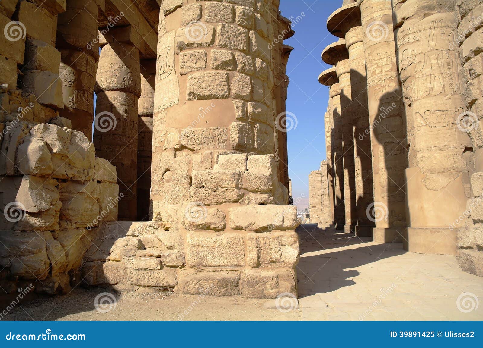 Alte Architektur Von Karnak-Tempel In Luxor Stockbild ...