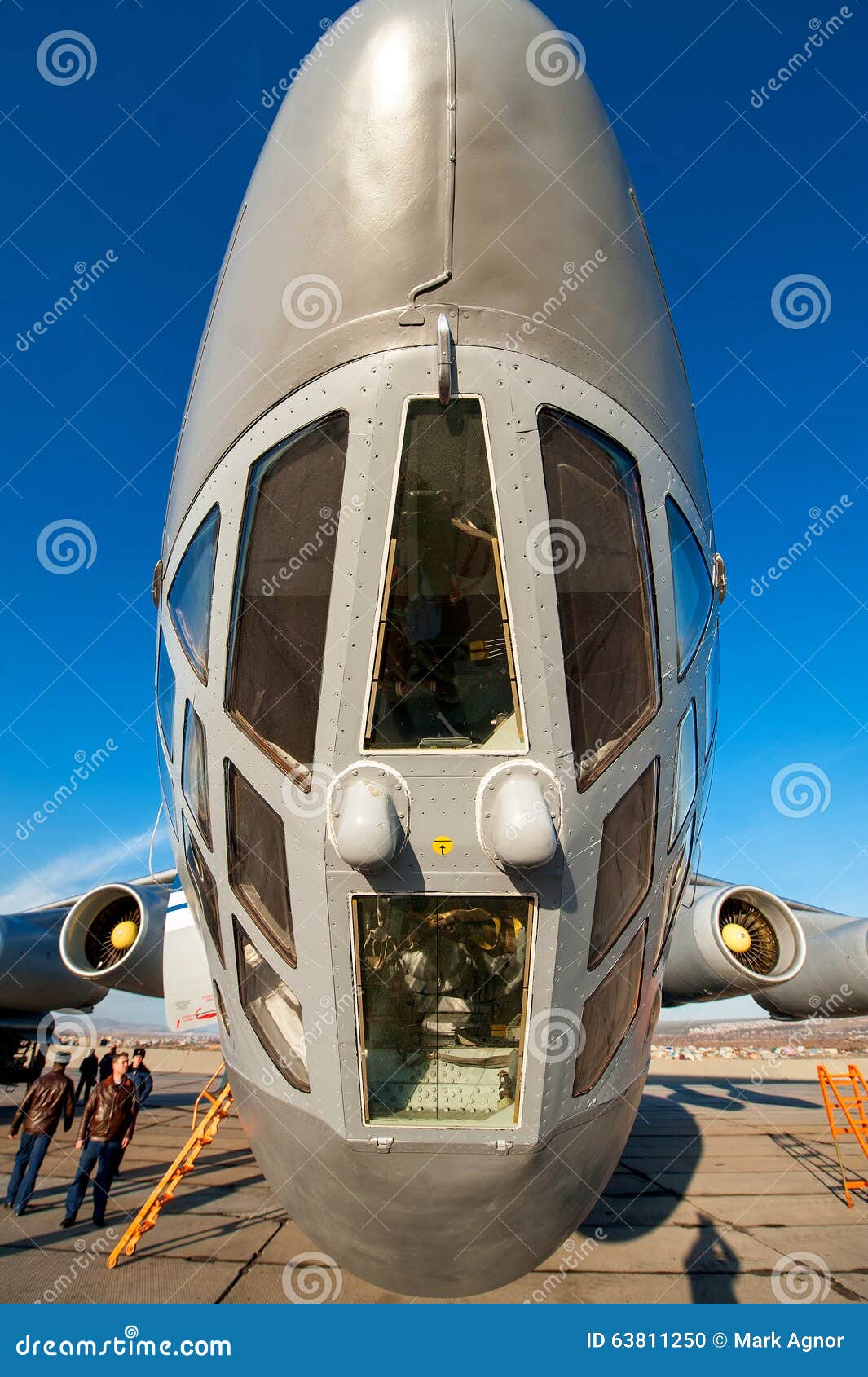 Altes Sowjetisches Transportflugzeug Il 76 Redaktionelles