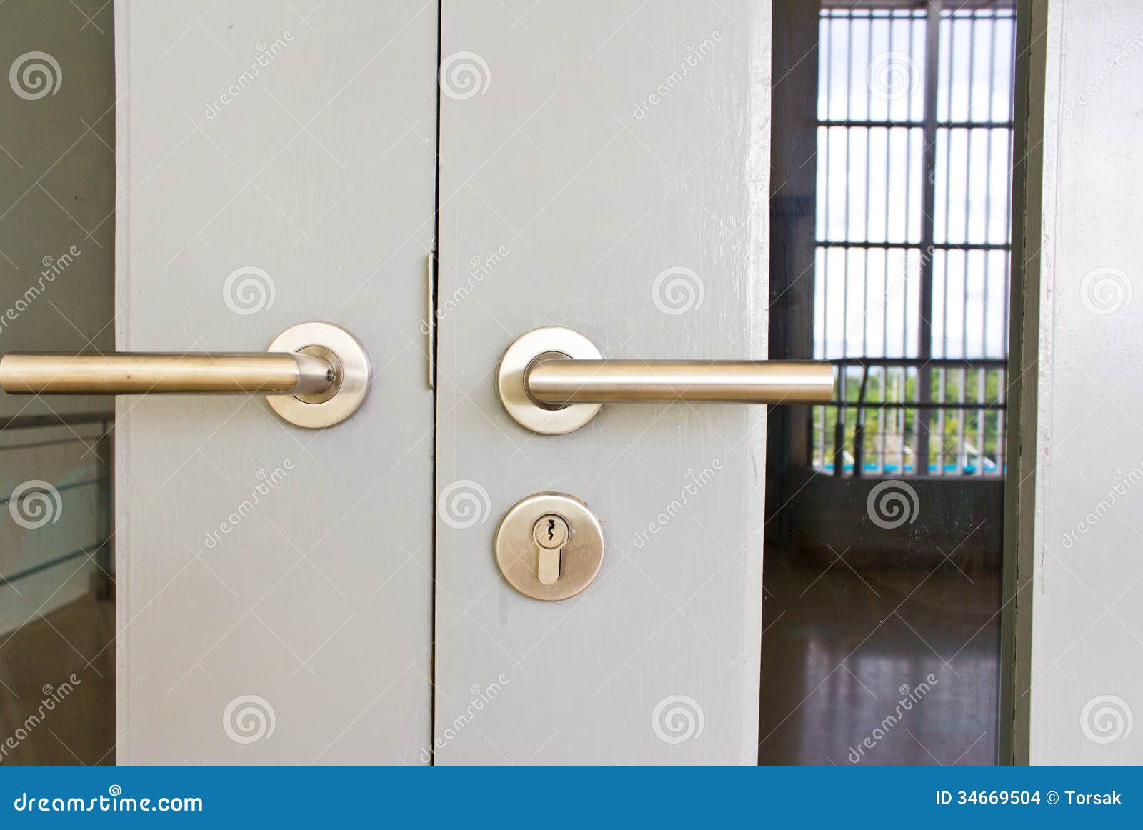 Aluminium door knob stock photo. Image of lock, front 34669504