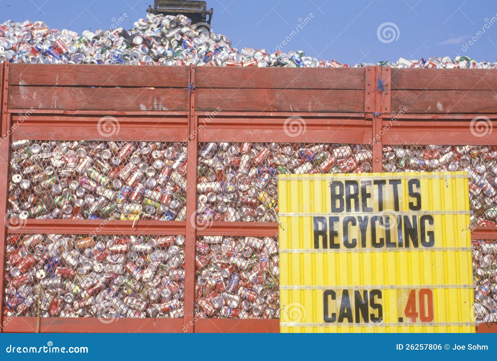Aluminum cans collected editorial photo. Image of aluminum 26257806