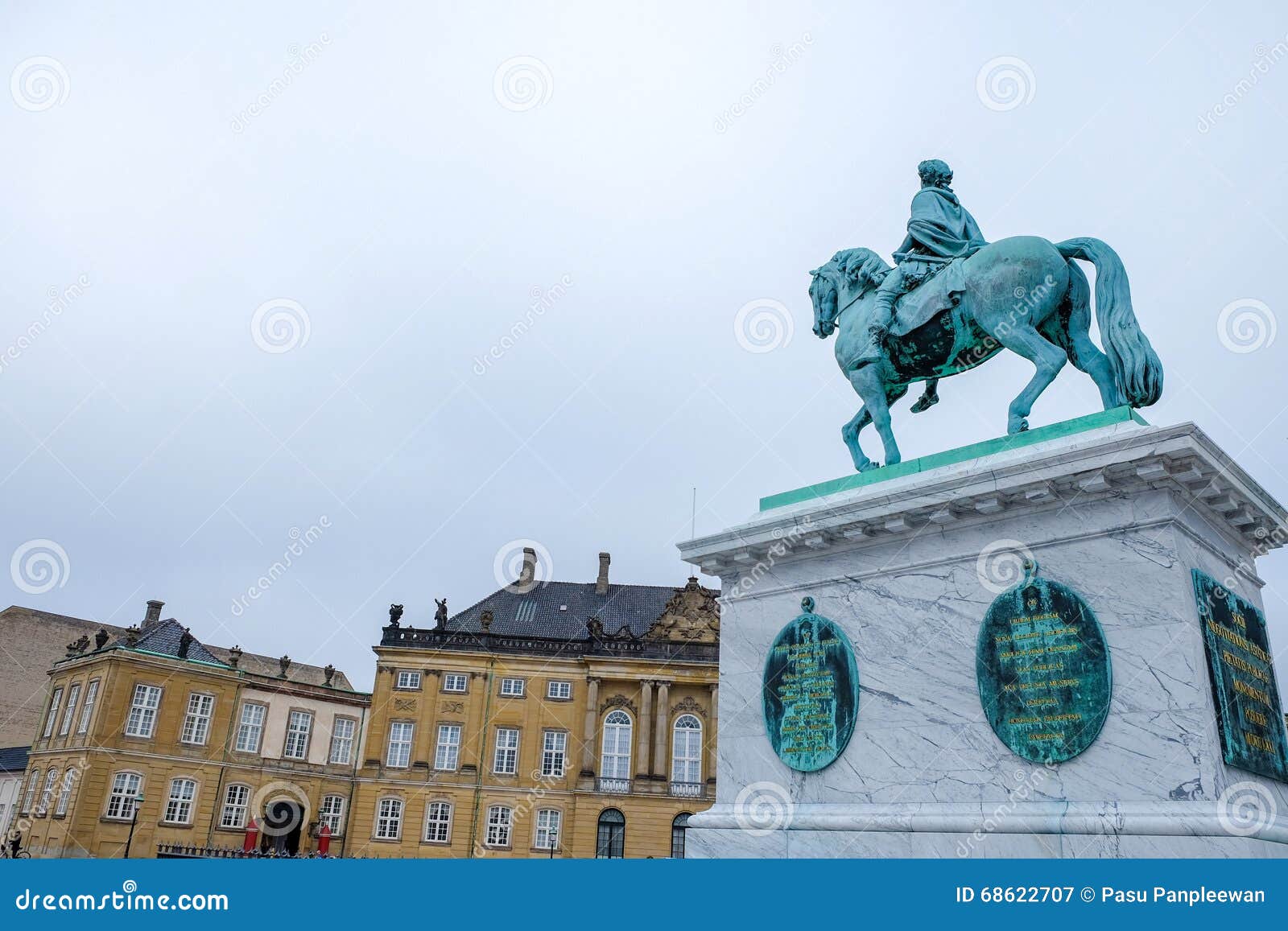 Amalienborg Castle stock image. Image of scandinavia - 68622707