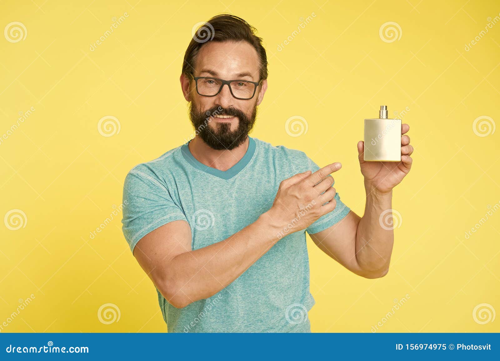 men wearing perfume