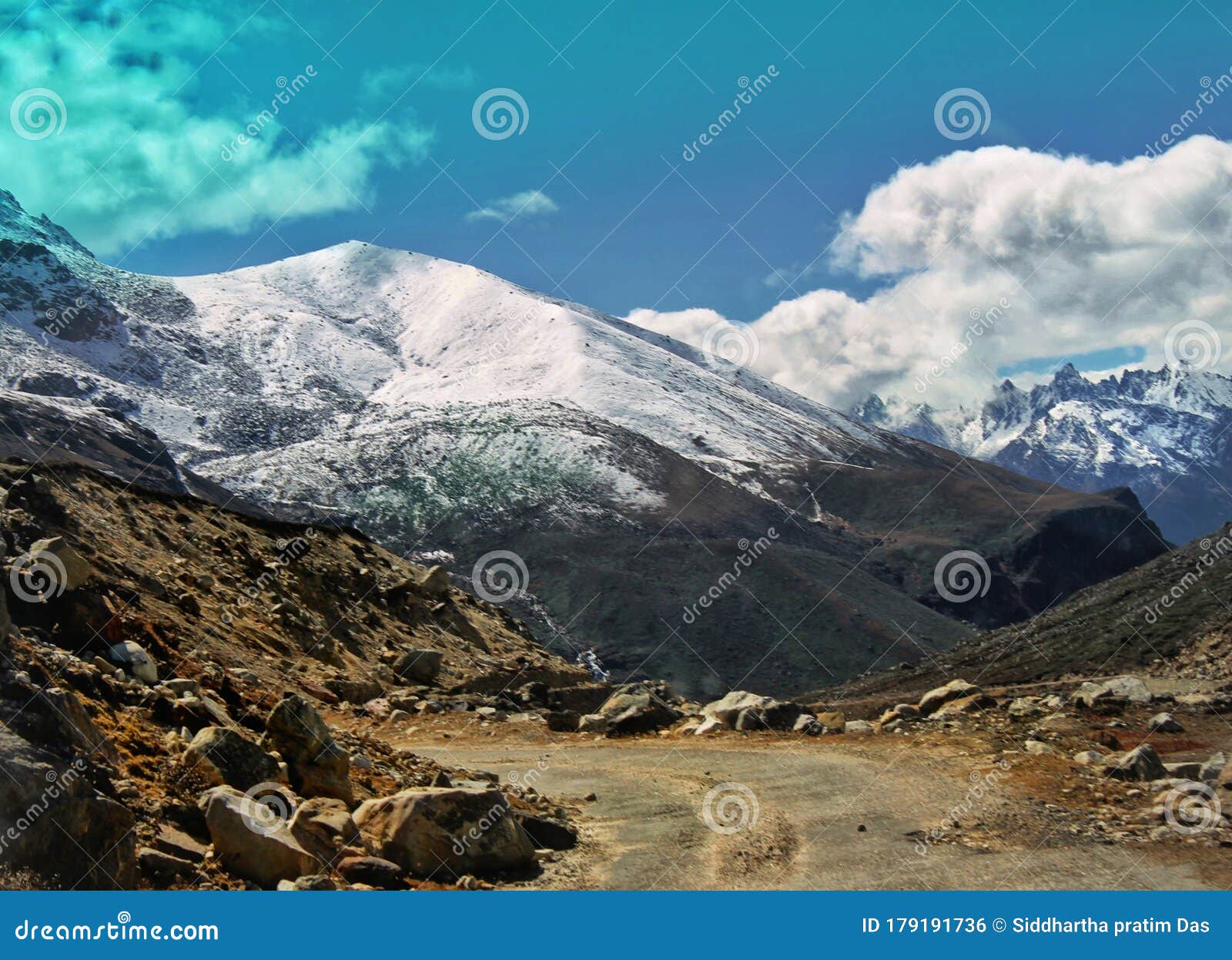 amazing view of the narrow mountain roads passing through the mountain range
