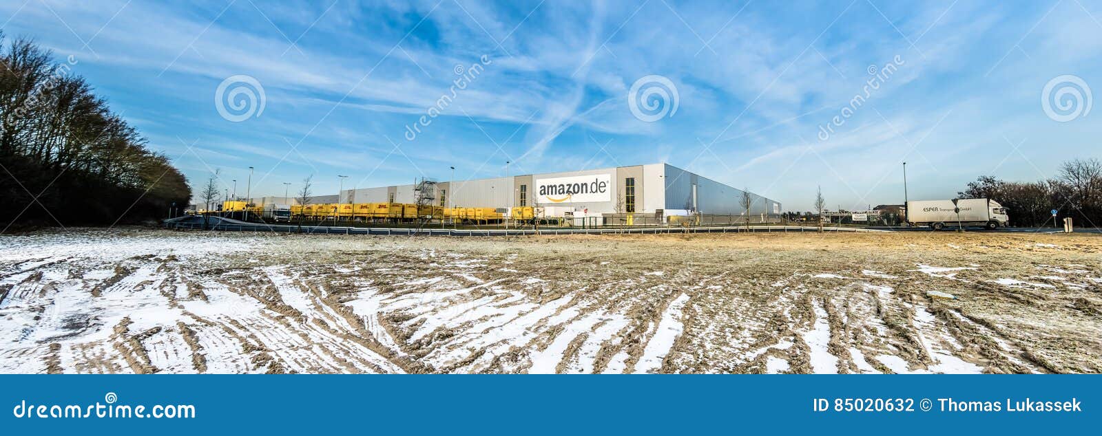 Amazon distribution center editorial photography. Image of europe
