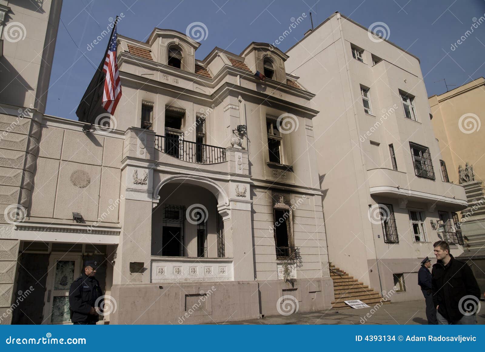 ambassade-des-etats-unis-%C3%A0-belgrade-4393134.jpg