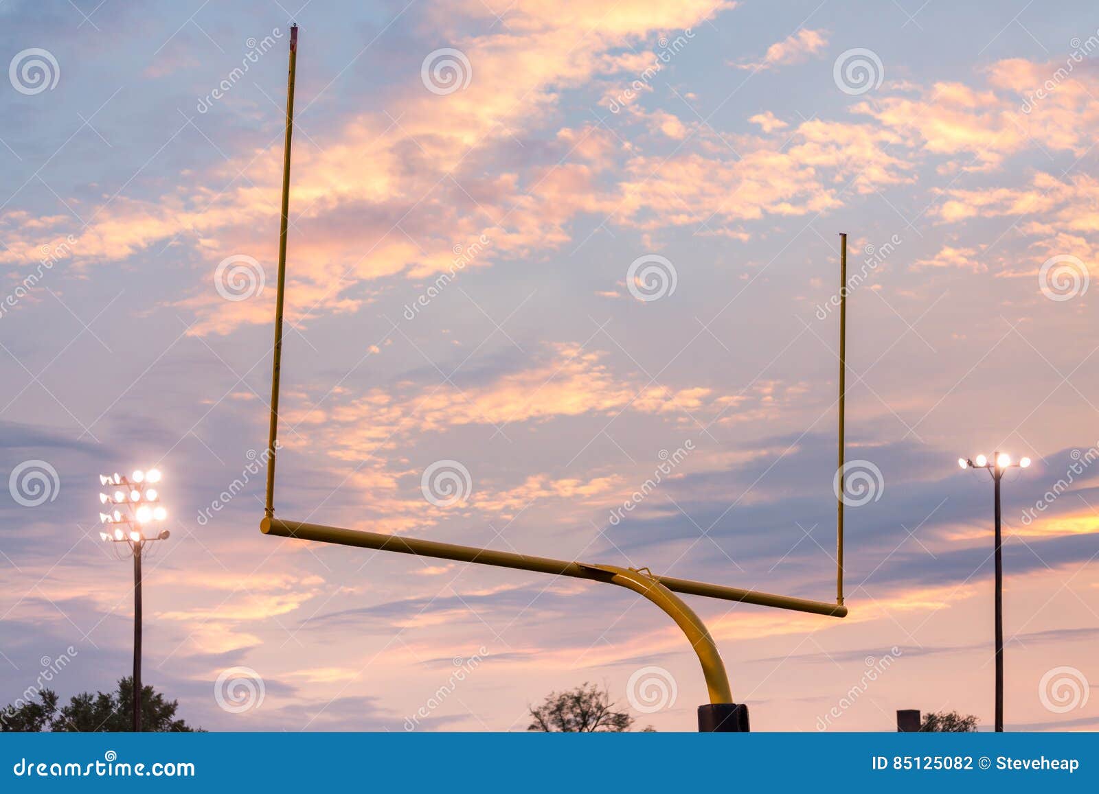 Field Goal Crossbar Uprights Stock Photos Free And Royalty Free Stock