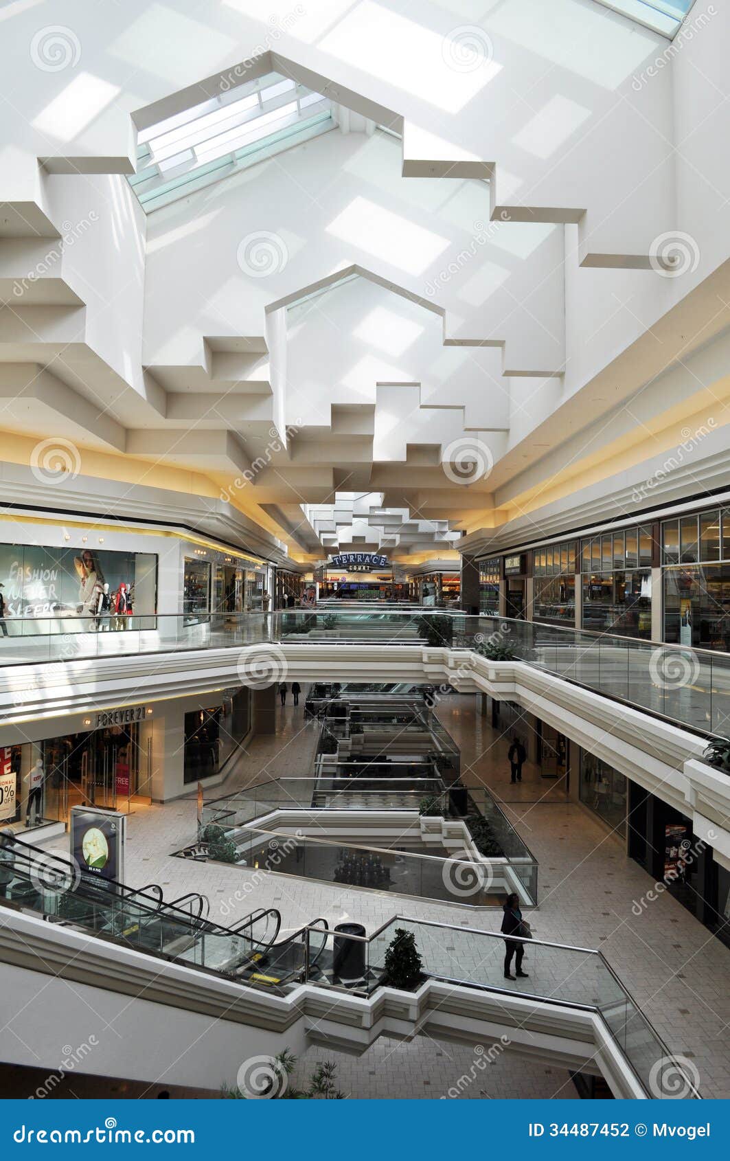 American Mall editorial photography. Image of mall, architecture - 34487452
