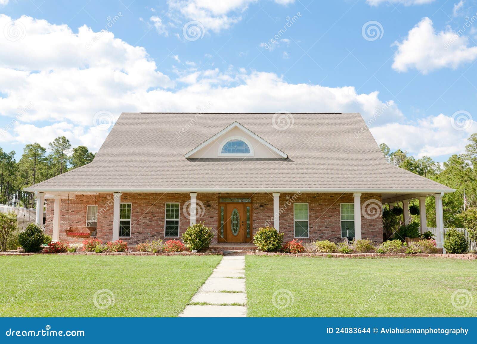  American Ranch Style  Brick Home Stock Photography 