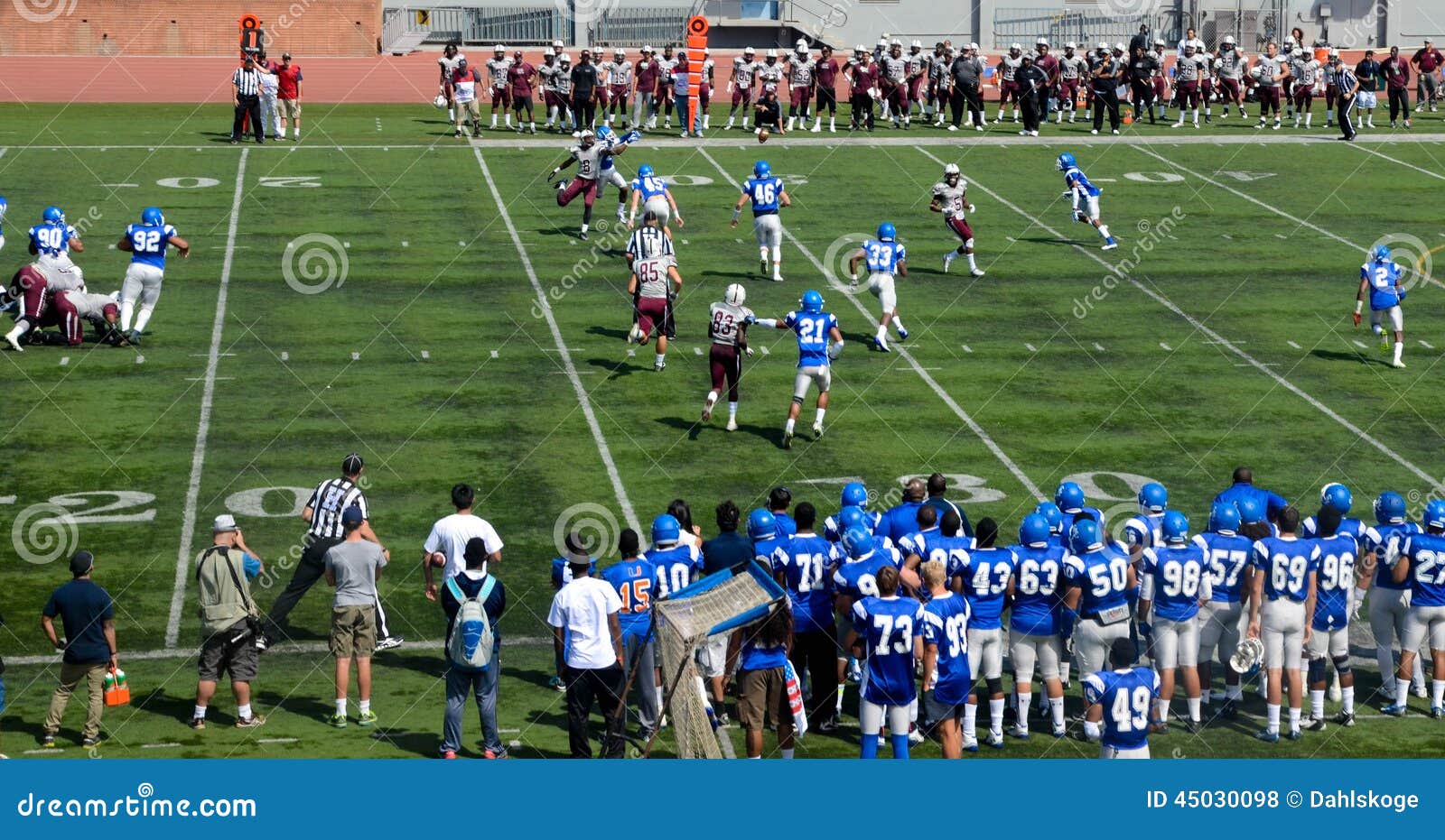 Amerikaanse universiteitsvoetbal. Een Amerikaans spel van de universiteitsvoetbal