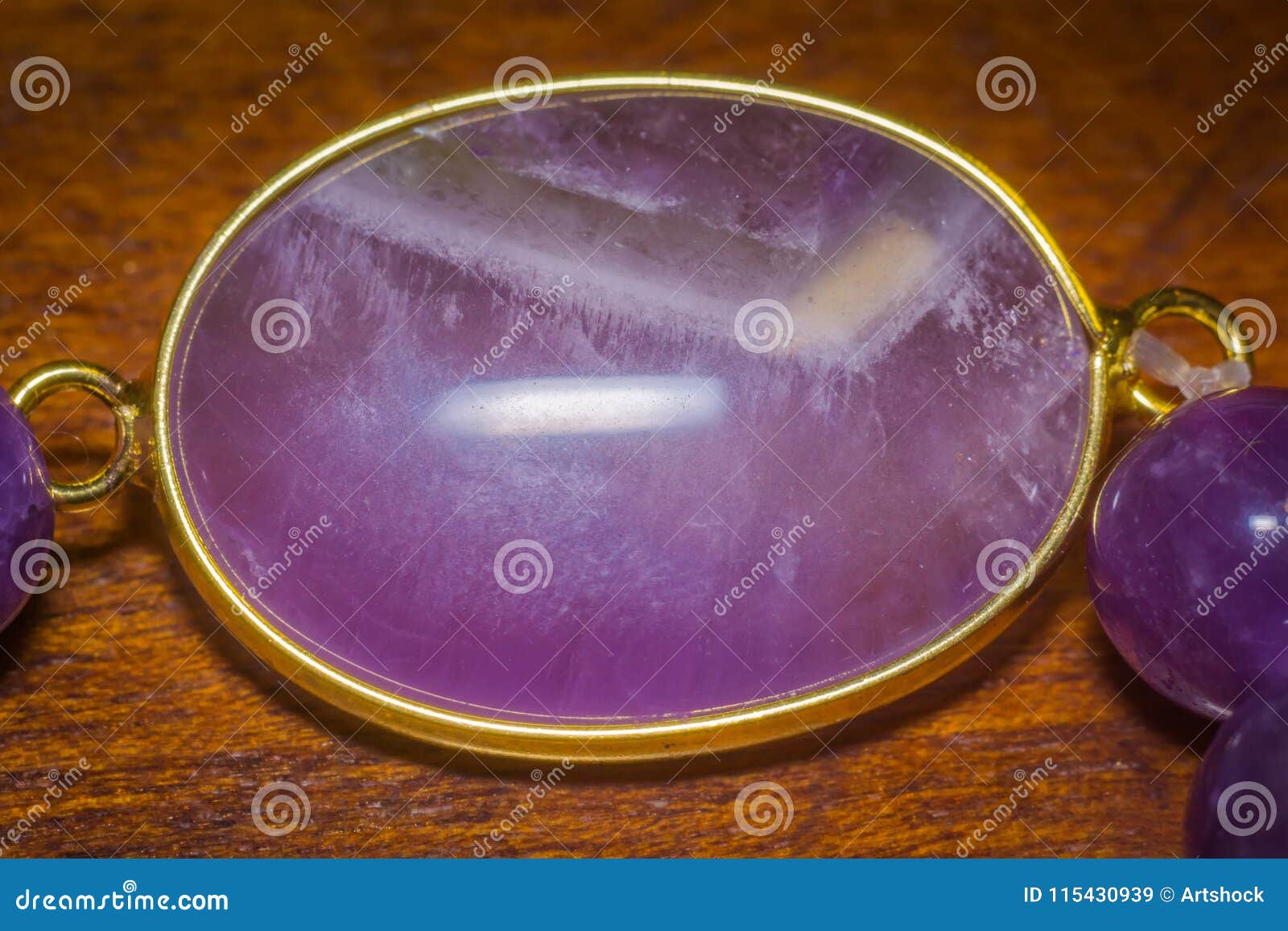 Amethyst beaded bracelet stock image. Image of violet - 115430939