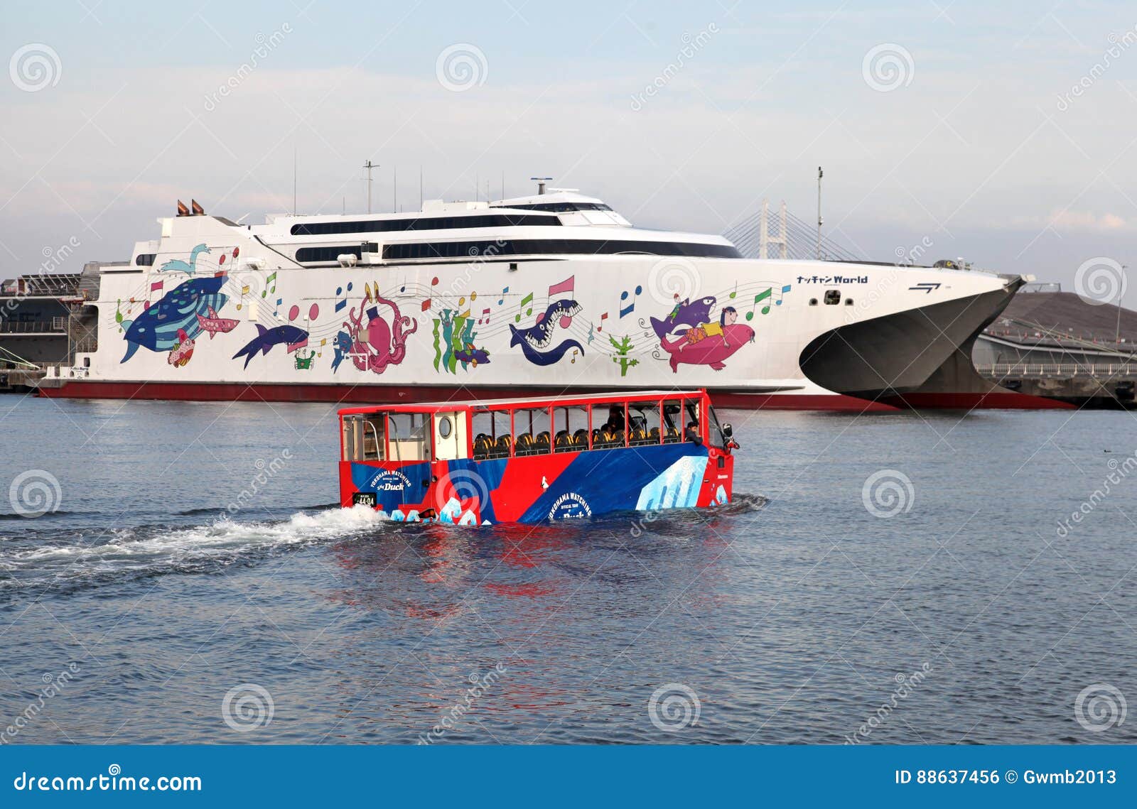 amphibious bus tour yokohama editorial photo - image of