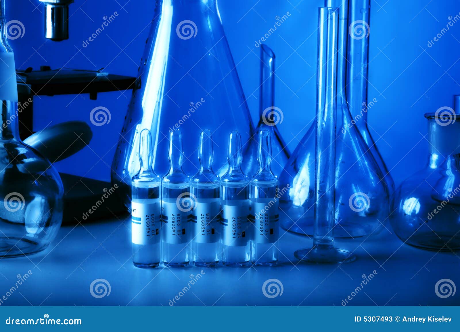 Ampolas imagem de stock. Imagem de tubo, frascos, analise 5307493