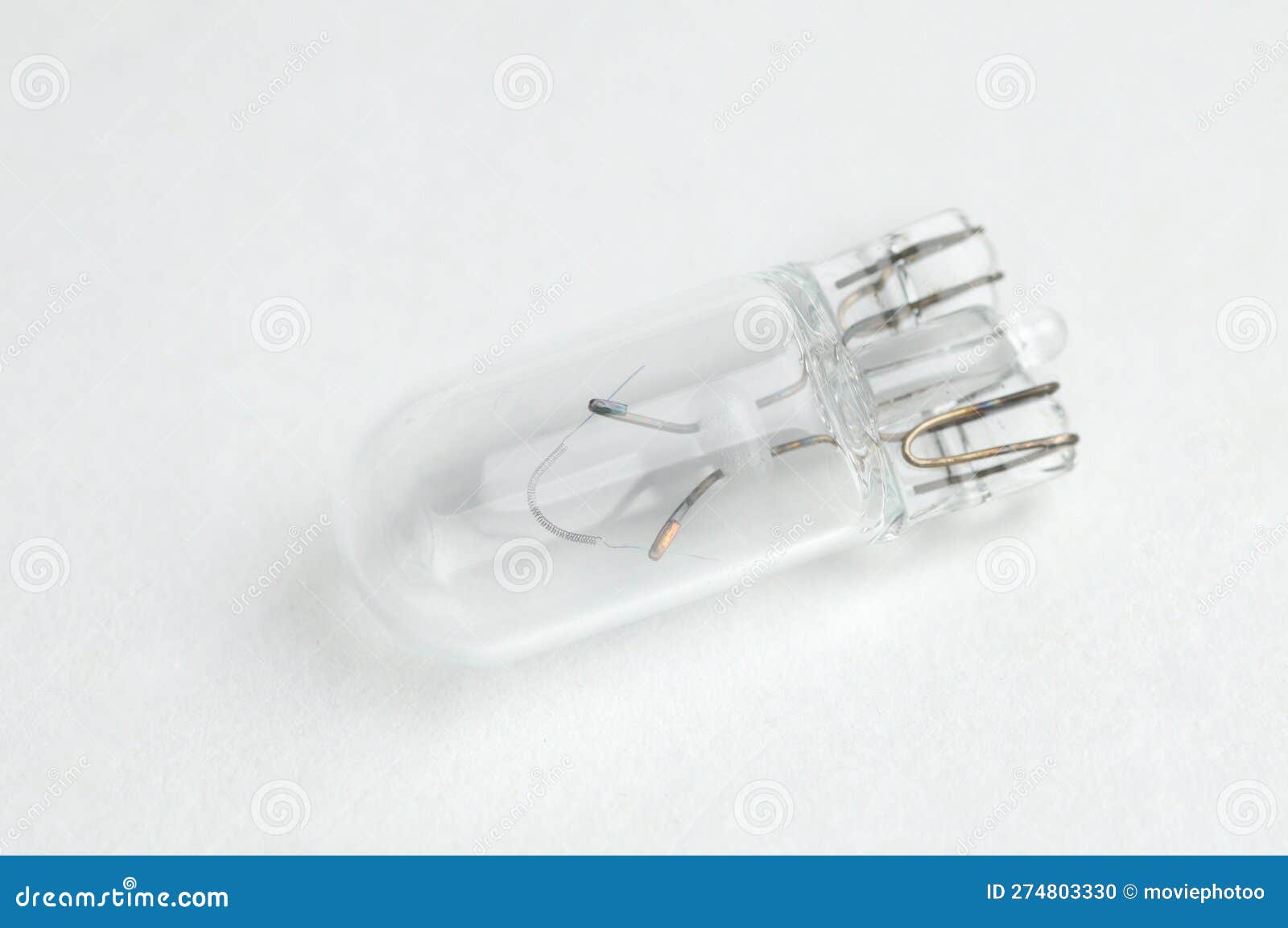 Ampoule Du Tableau De Bord De La Voiture Sur Fond Blanc Photo stock - Image  du indicateur, lampes: 274803330