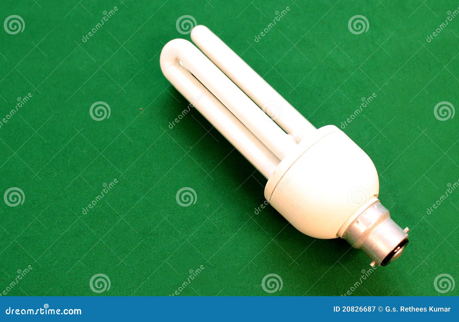 Ampoule fluorescente image stock. Image du fond, ambiant 20826687