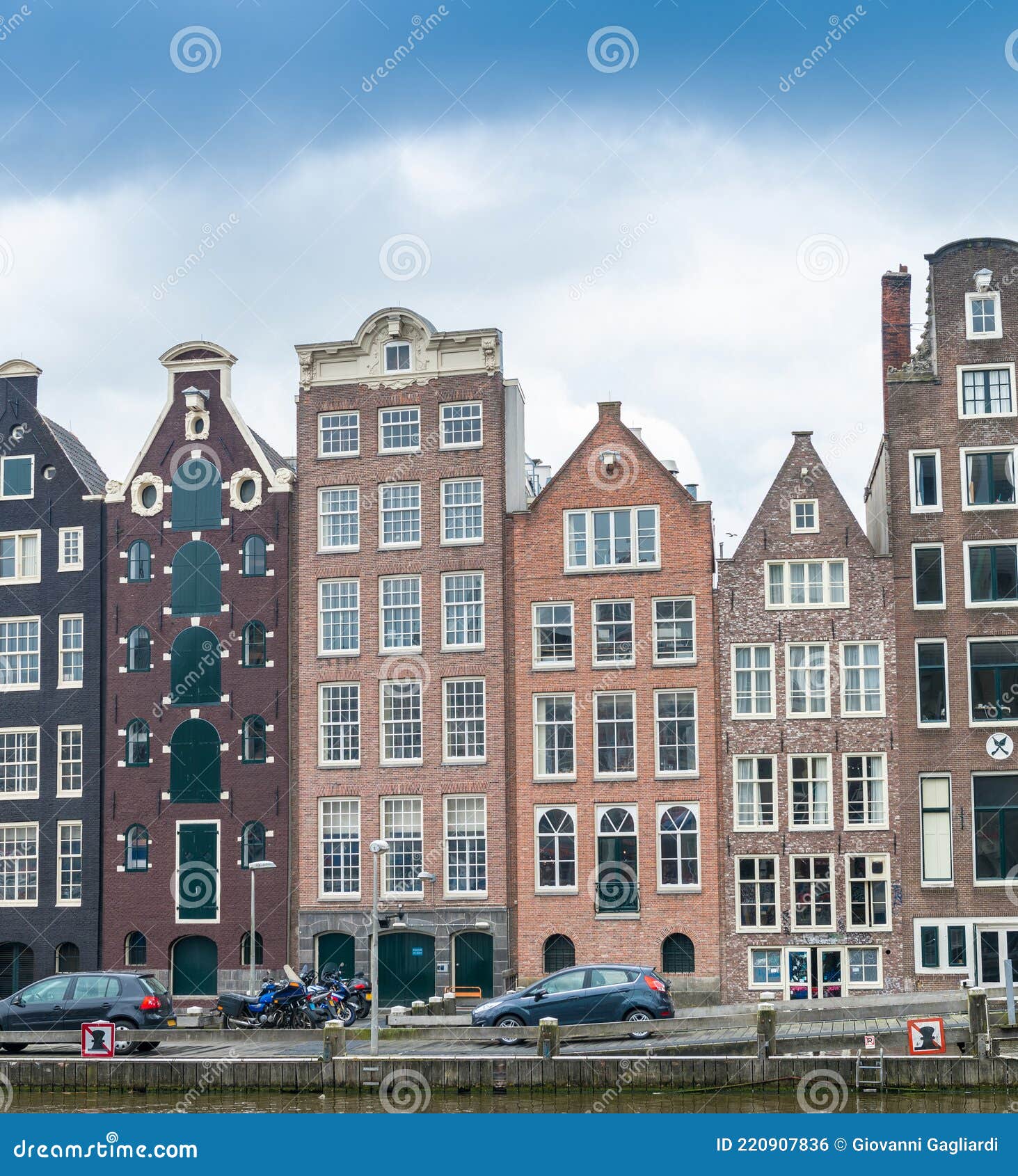 Amsterdam homes editorial photo. Image of netherlands 220907836