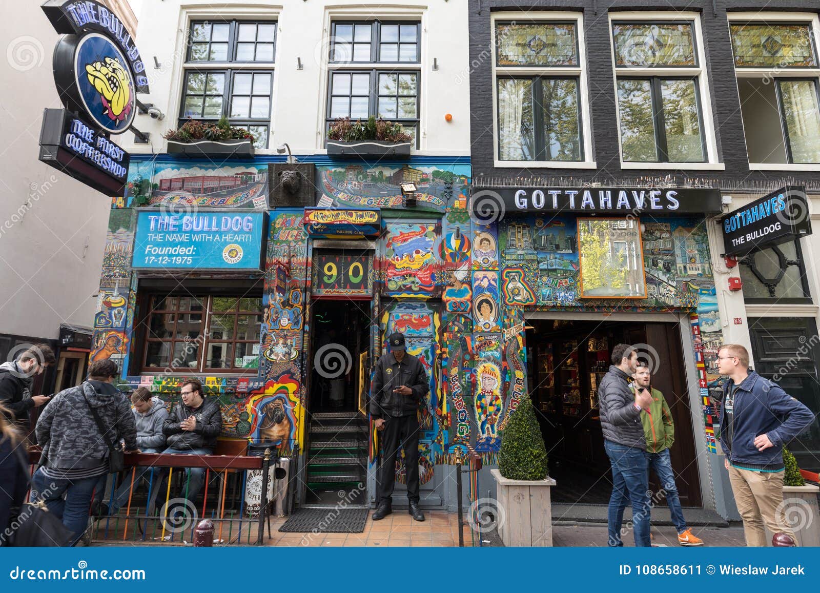 The Bulldog Coffee Shop in the Red Light District of Amsterdam, Holland,  the Netherlands Editorial Photo - Image of amsterdam, painted: 108658611