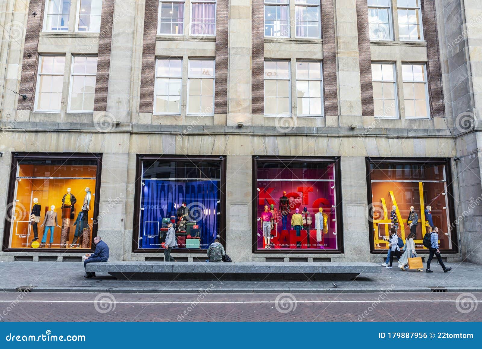 Louis Vuitton Amsterdam Bijenkorf Amsterdam Niederlande