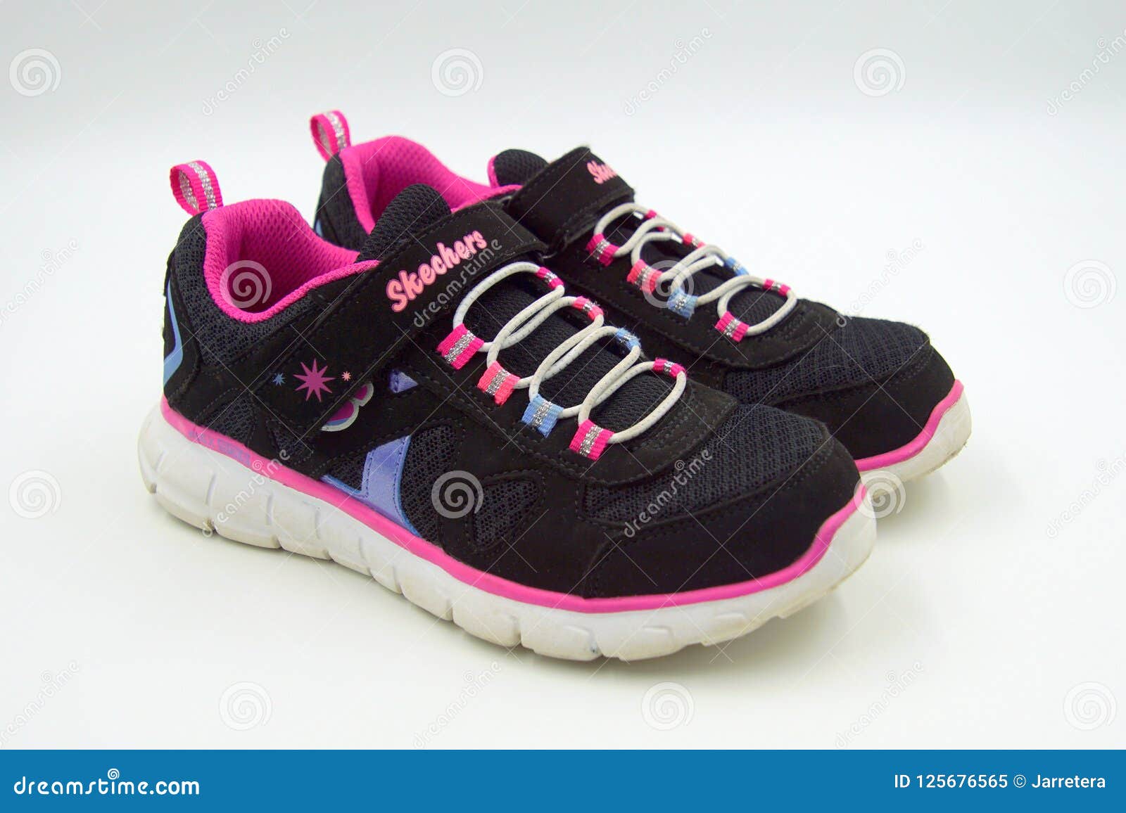 270 Skechers Sneakers Photos - Free 