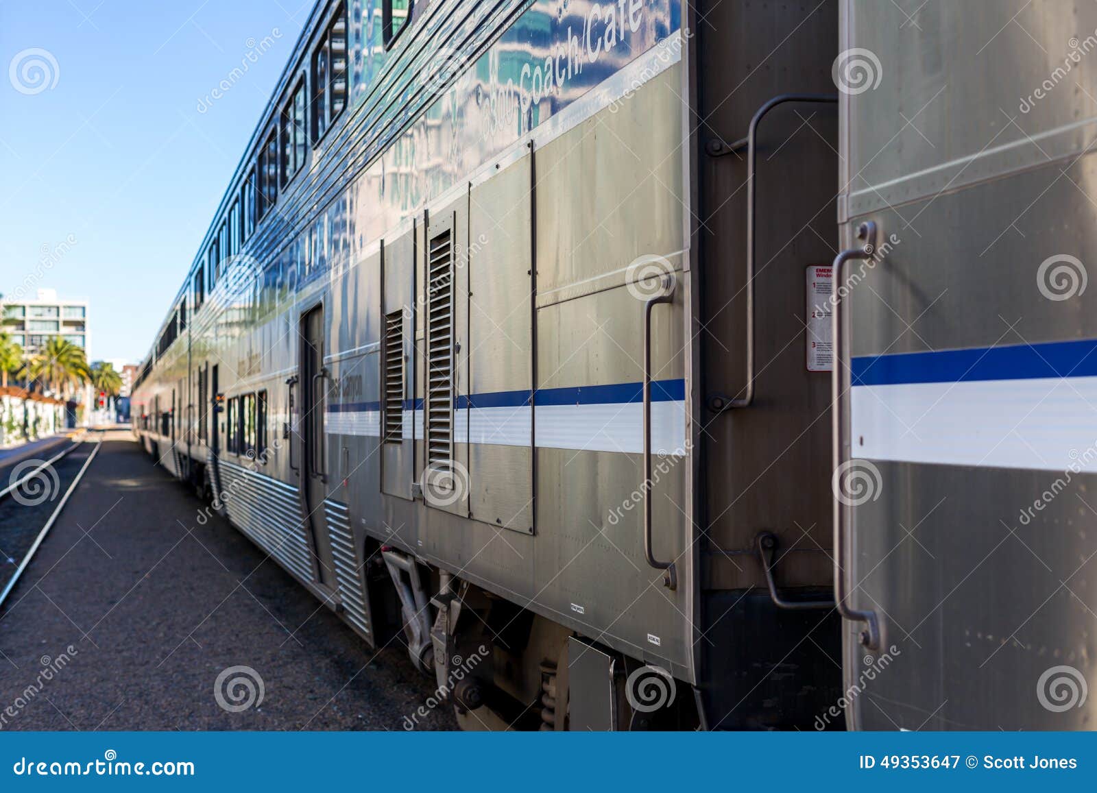 Amtrak Train Car editorial photography. Image of track 49353647