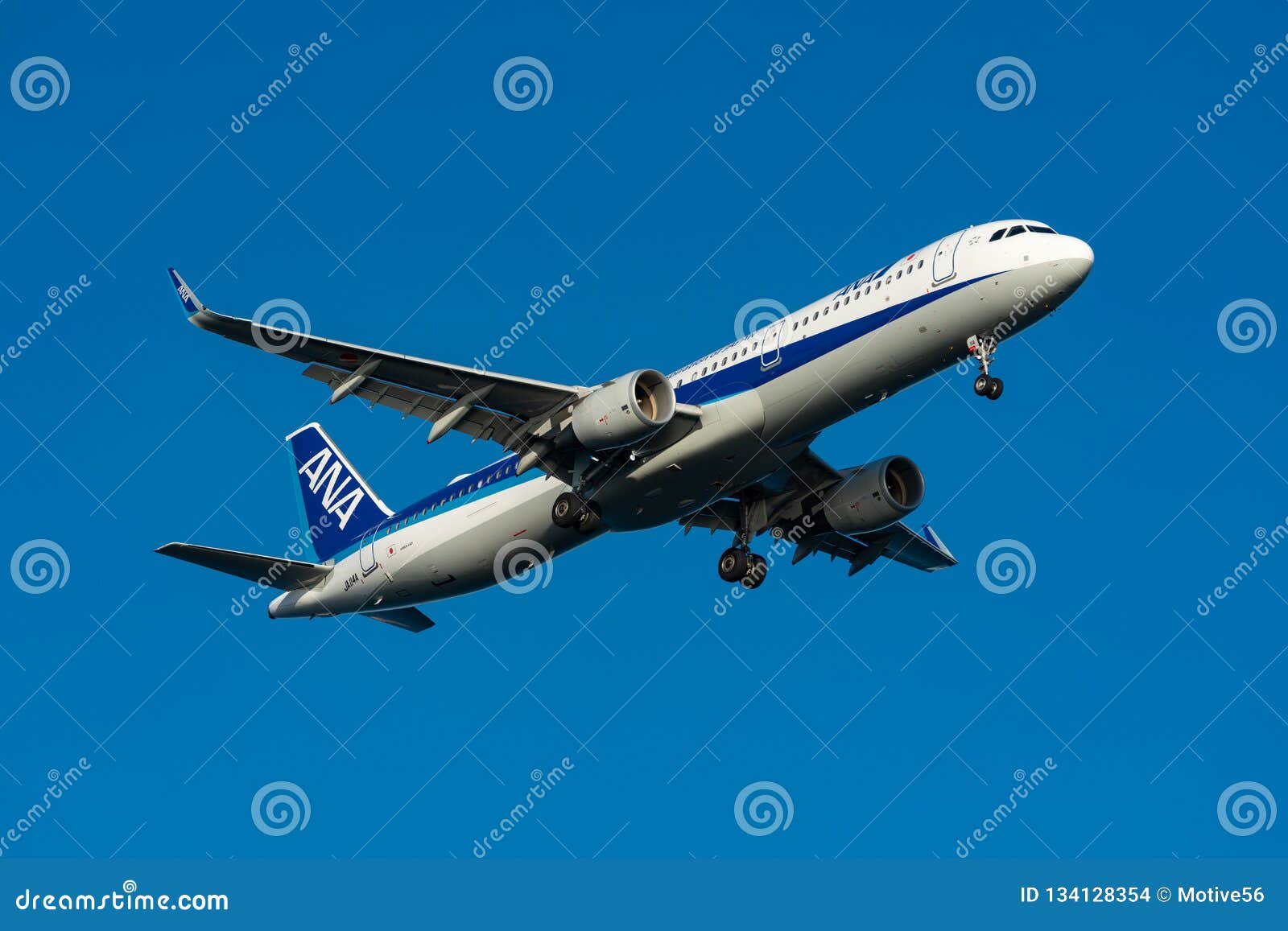 Ana Airbus A321 0 Landing Editorial Stock Image Image Of A3 Airport